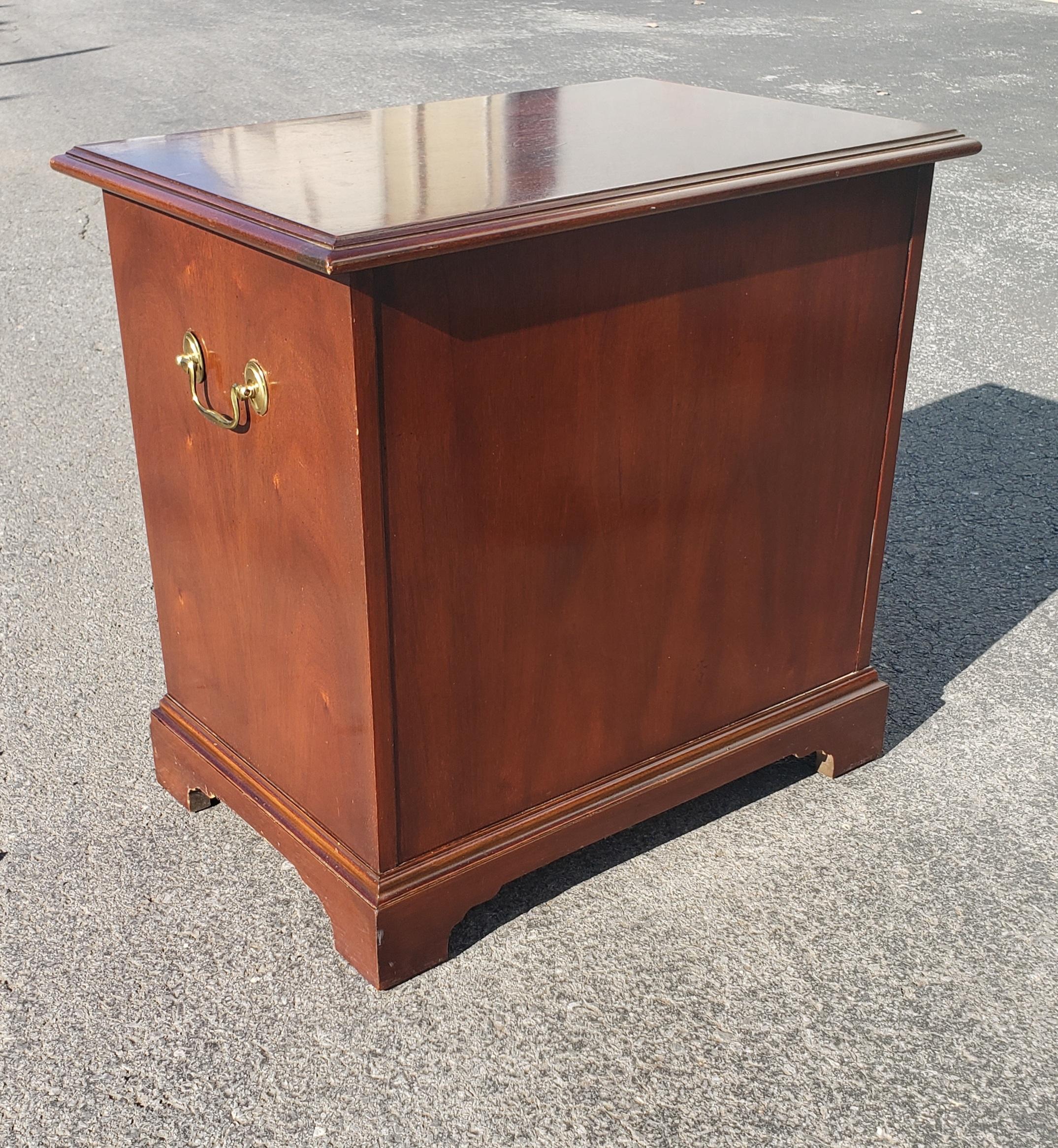 20th Century Baker Furniture Chippendale Mahogany and Banded Satinwood Side Chest of Drawers For Sale