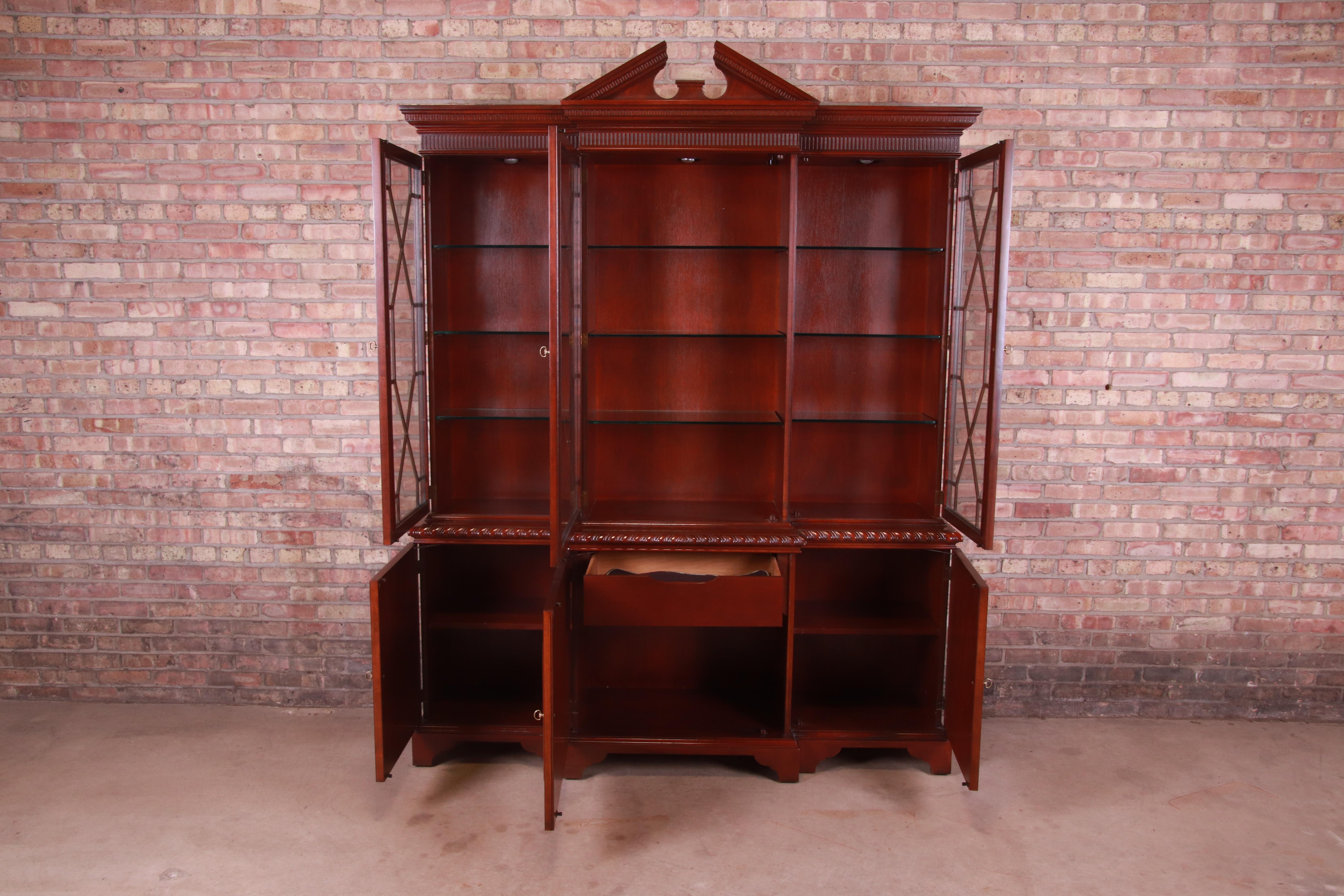 Baker Furniture Chippendale Mahogany Breakfront Bookcase Cabinet 2