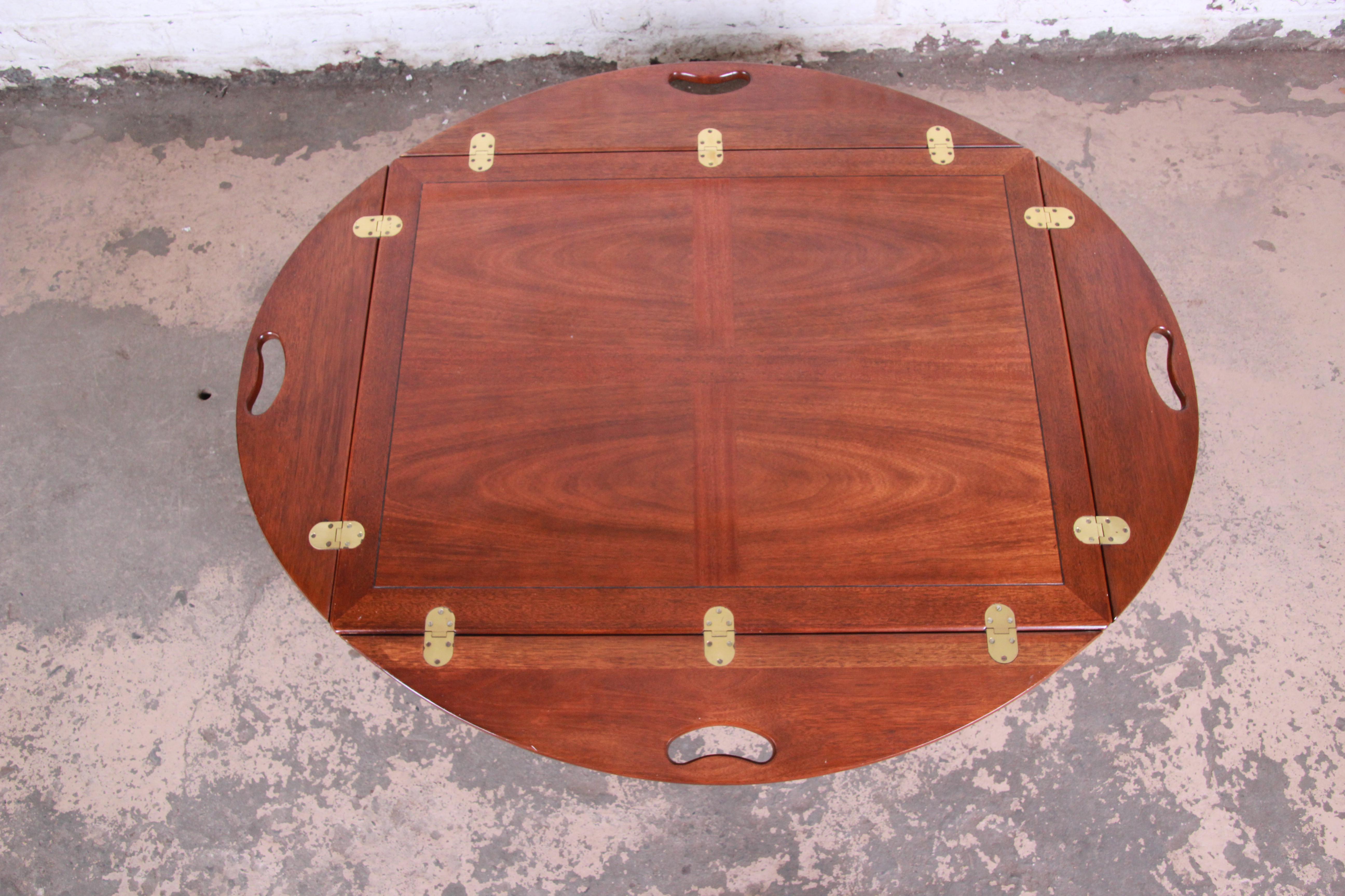 Baker Furniture Chippendale Mahogany Butler's Coffee Table In Good Condition In South Bend, IN