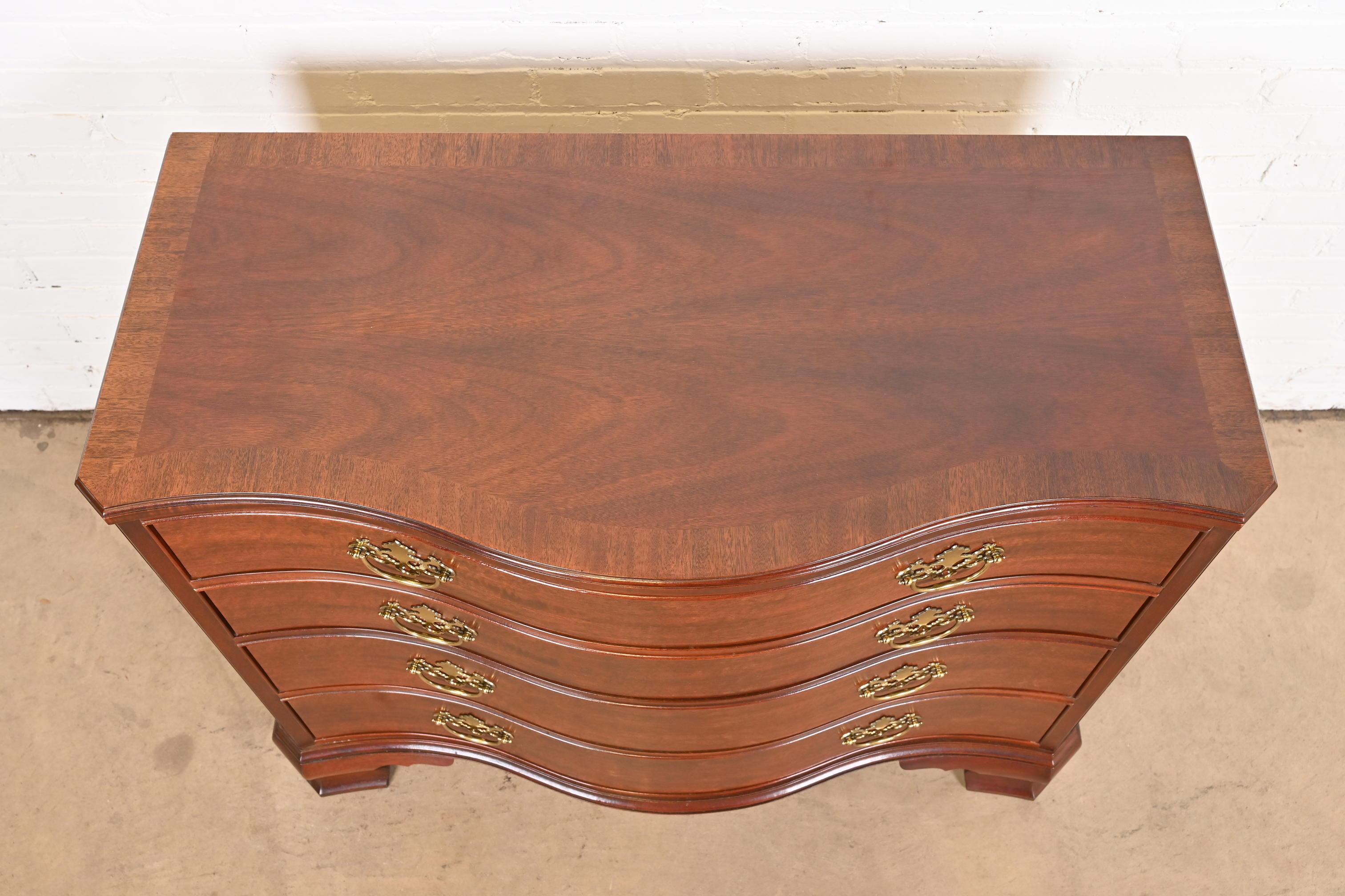 Baker Furniture Chippendale Mahogany Serpentine Dresser Chest, Newly Refinished For Sale 5