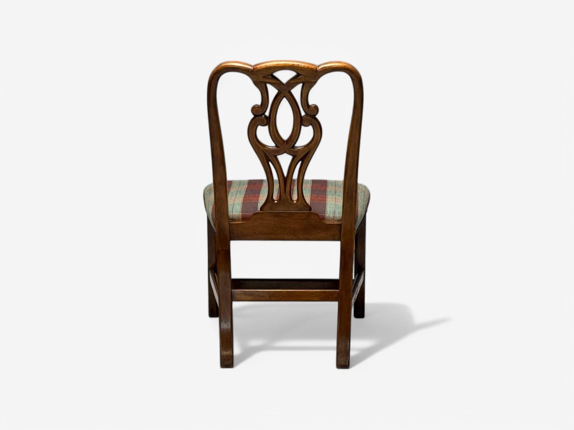 Baker Furniture, Chippendale Style, Mahogany, Eight Dining Chairs, USA, 1950s For Sale 6