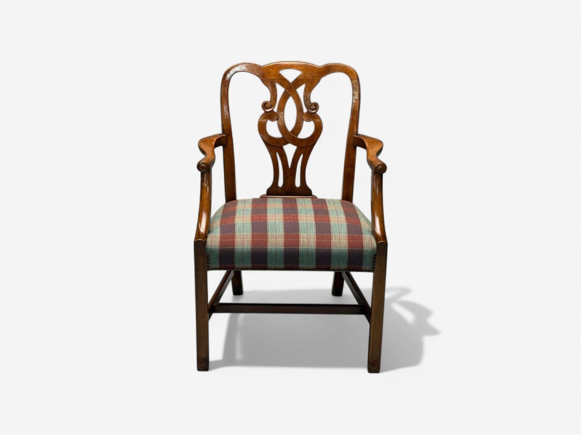 Baker Furniture, Chippendale Style, Mahogany, Eight Dining Chairs, USA, 1950s For Sale 2
