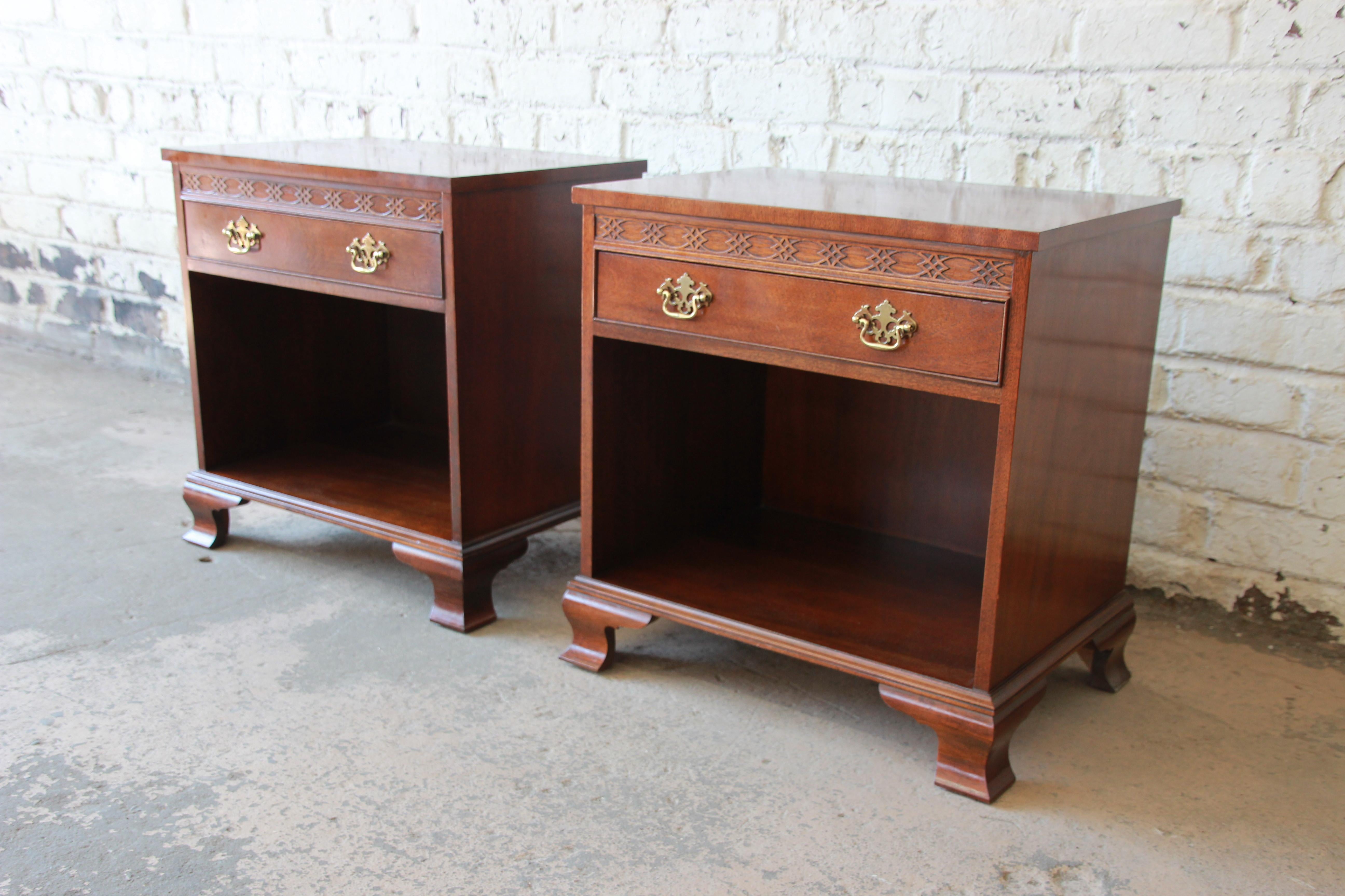 chippendale nightstands