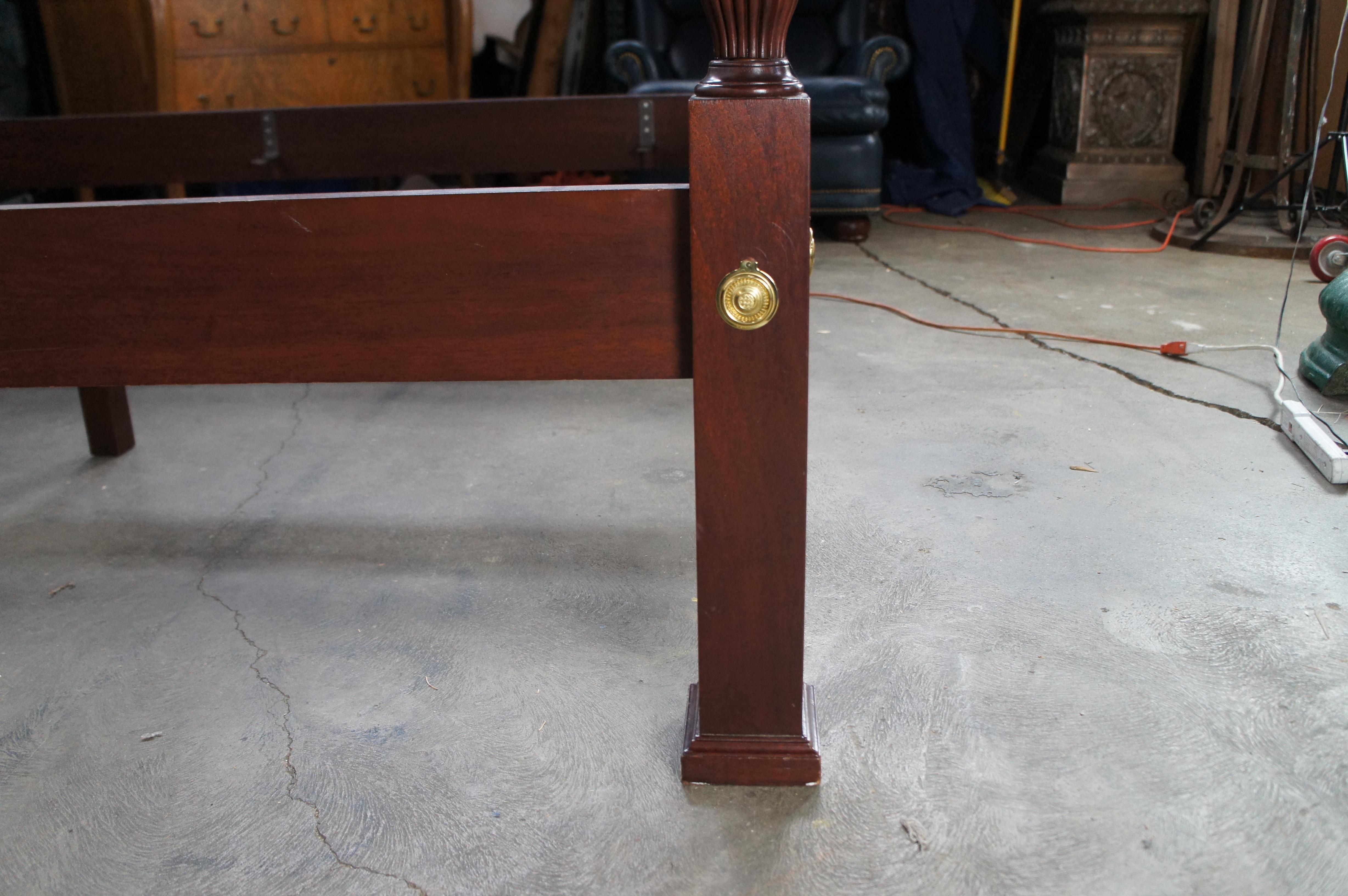 Baker Furniture Colonial Williamsburg Mahogany - Letto a baldacchino a 4 poster per la Regina in vendita 3