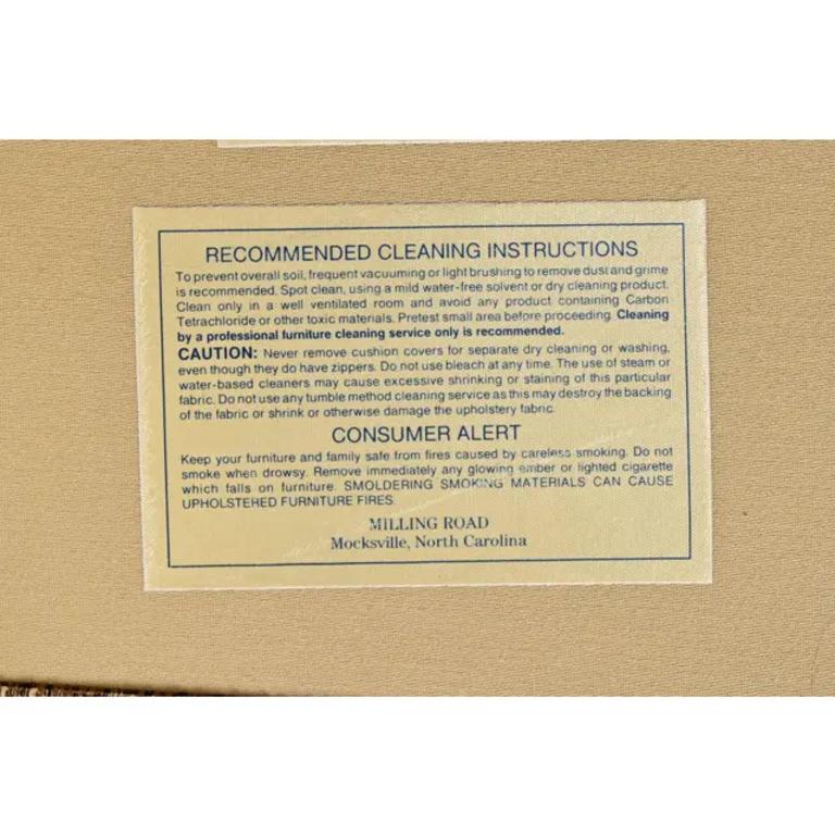 Baker Furniture Sofá tapizado contemporáneo en venta 6