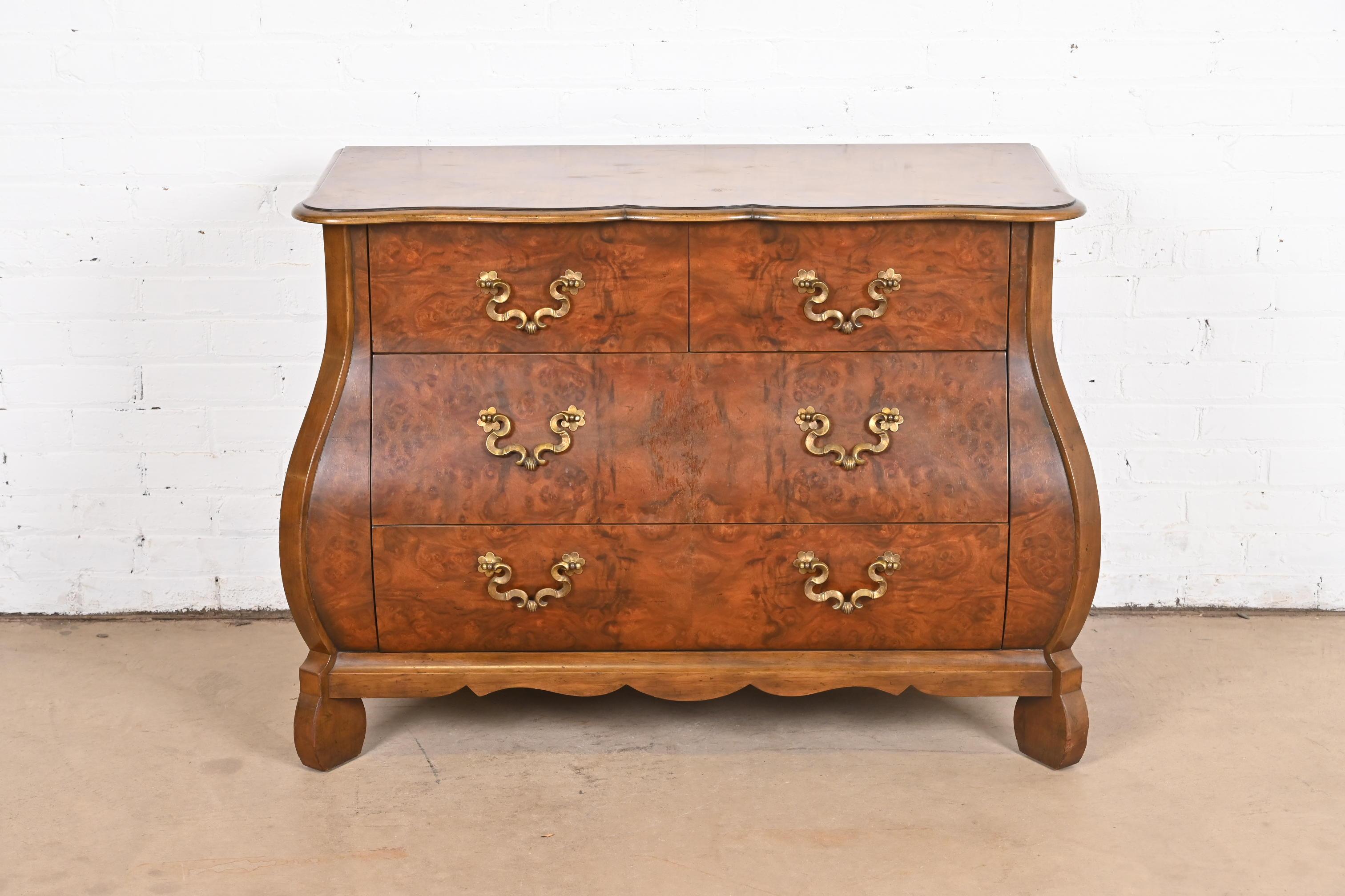 Américain Baker Furniture Dutch Louis XV Burled Walnut Bombay Chest or Commode en vente