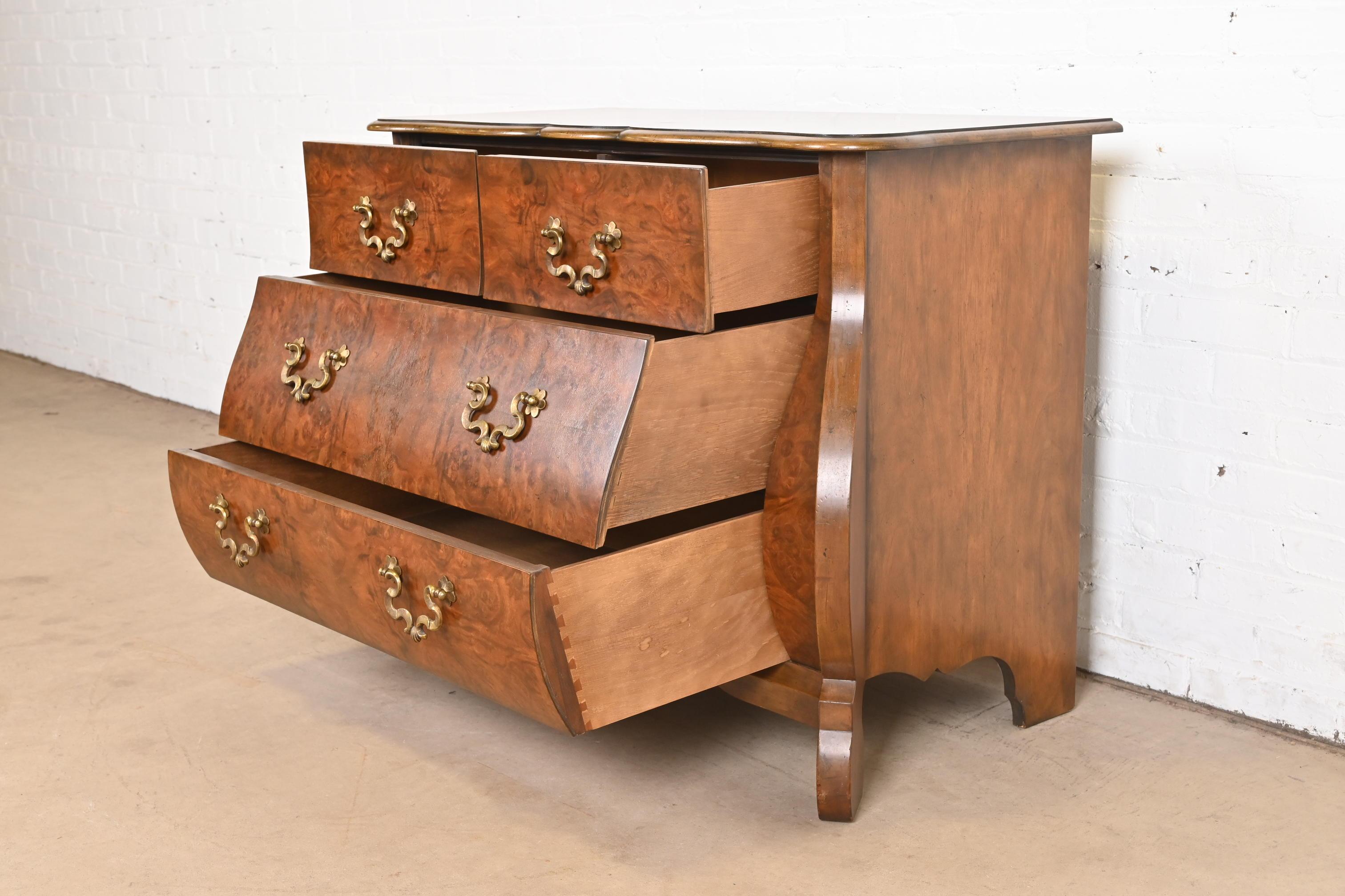 Baker Furniture Dutch Louis XV Burled Walnut Bombay Chest or Commode en vente 3