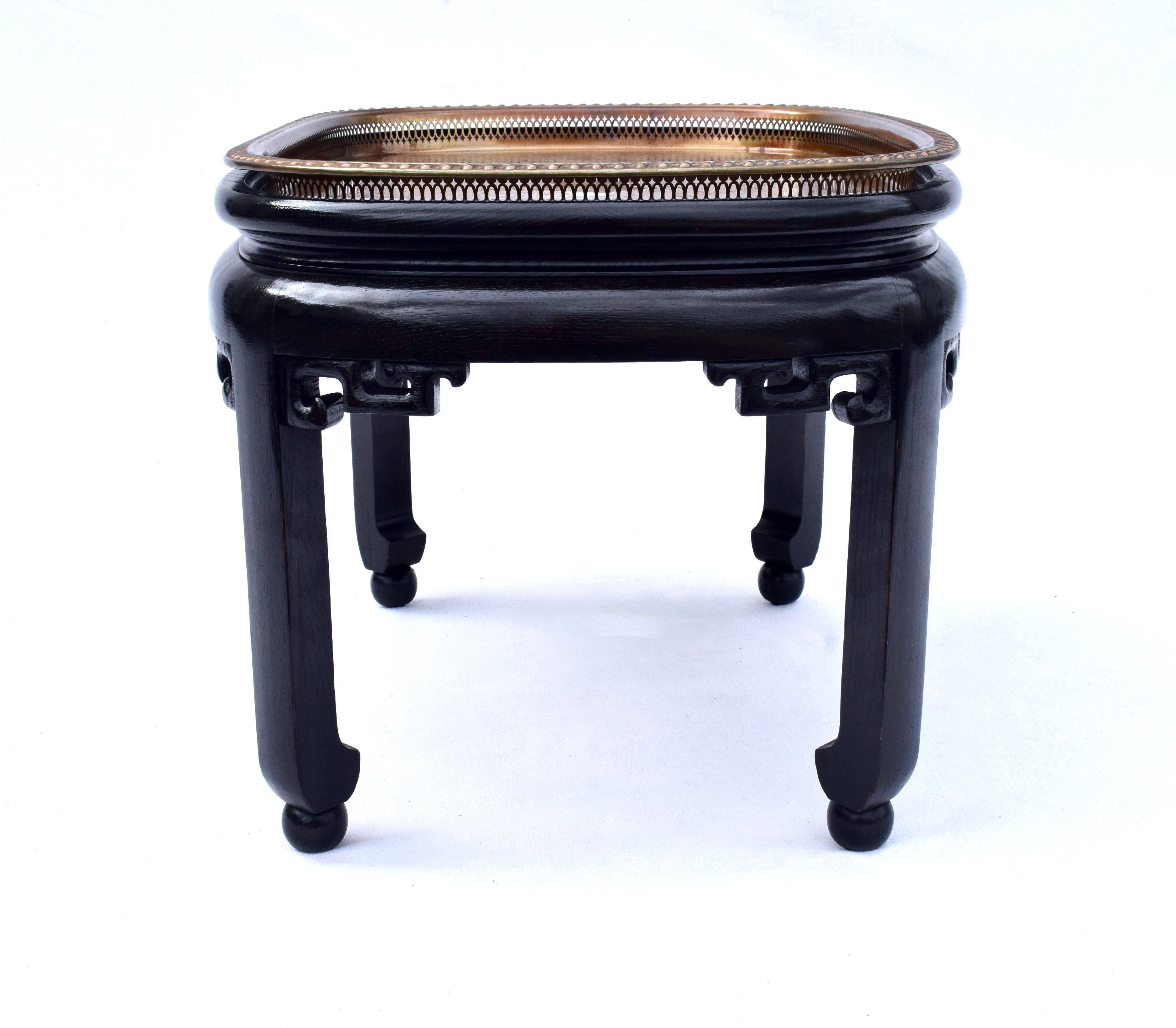 Baker Möbel Ebonisiert Ming Tablett Tisch (Ming-Dynastie) im Angebot