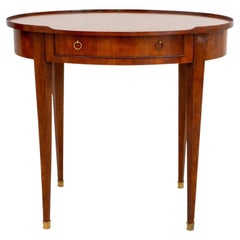 Mesa de lámpara de nogal estilo Empire de Baker Furniture