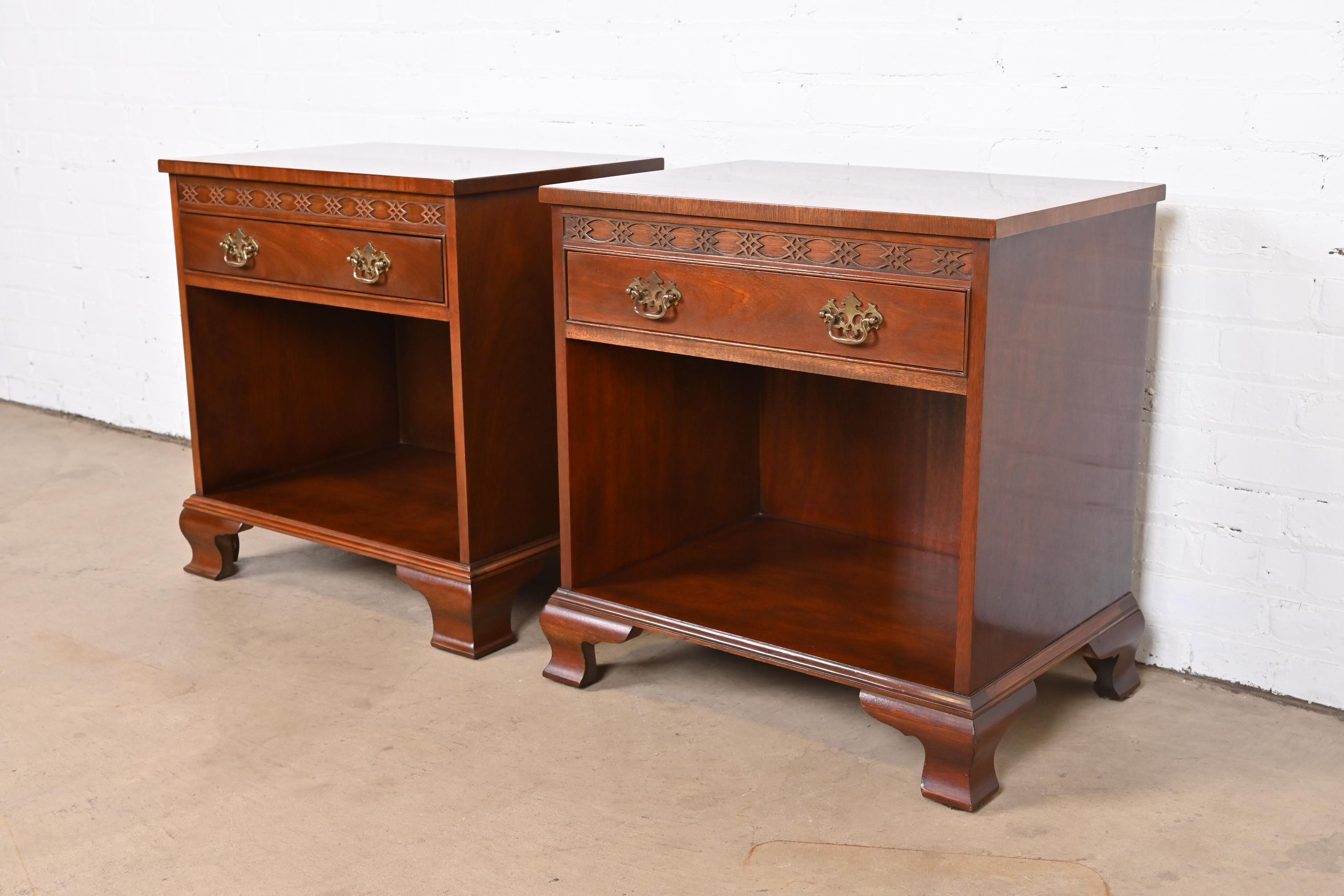 American Baker Furniture English Chippendale Carved Mahogany Nightstands, Pair For Sale