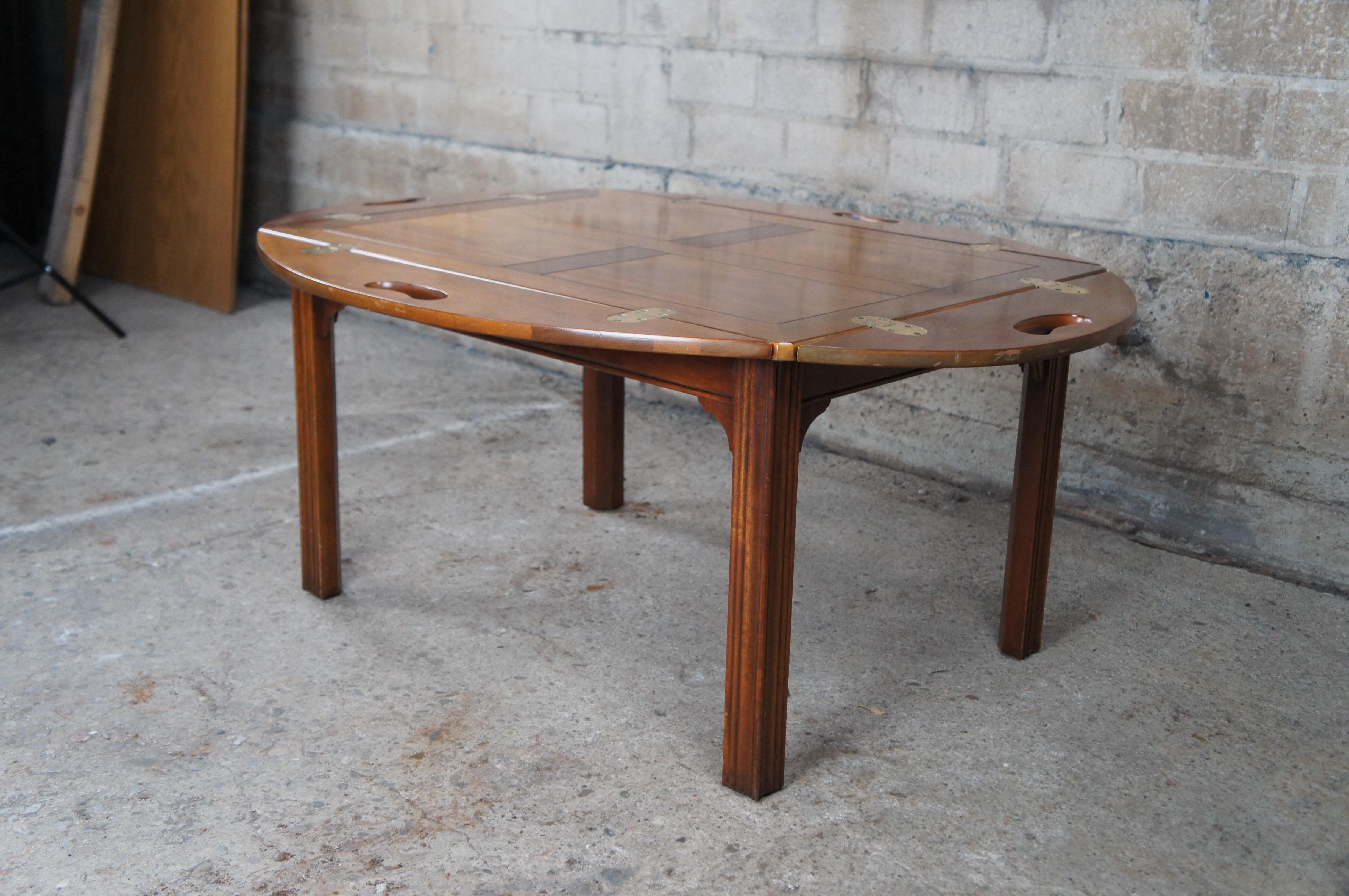 Baker Furniture English Chippendale Mahogany Butlers Tray Coffee Cocktail Table in vendita 7