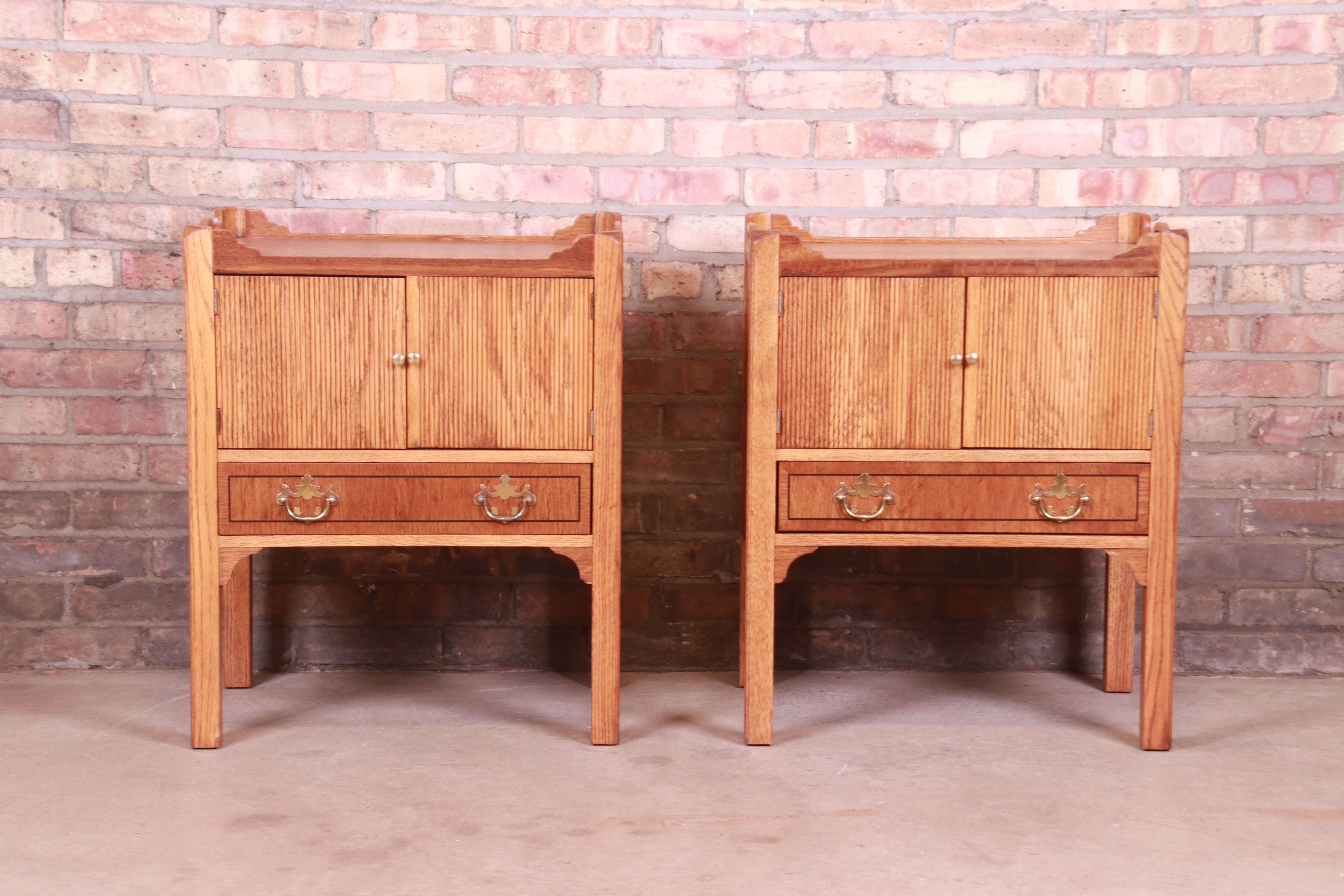 Baker Furniture English Georgian Oak Nightstands, Newly Refinished In Good Condition In South Bend, IN