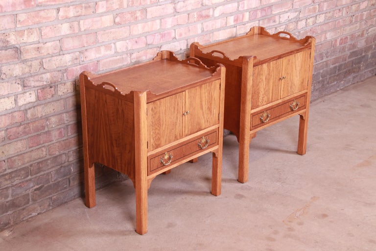 20th Century Baker Furniture English Georgian Oak Nightstands, Newly Refinished For Sale