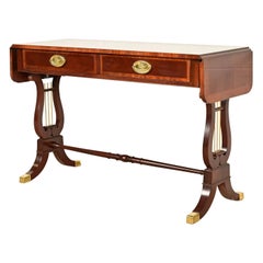 Baker Furniture – Konsolentisch oder Sofatisch im englischen Regency-Stil mit Leierfuß