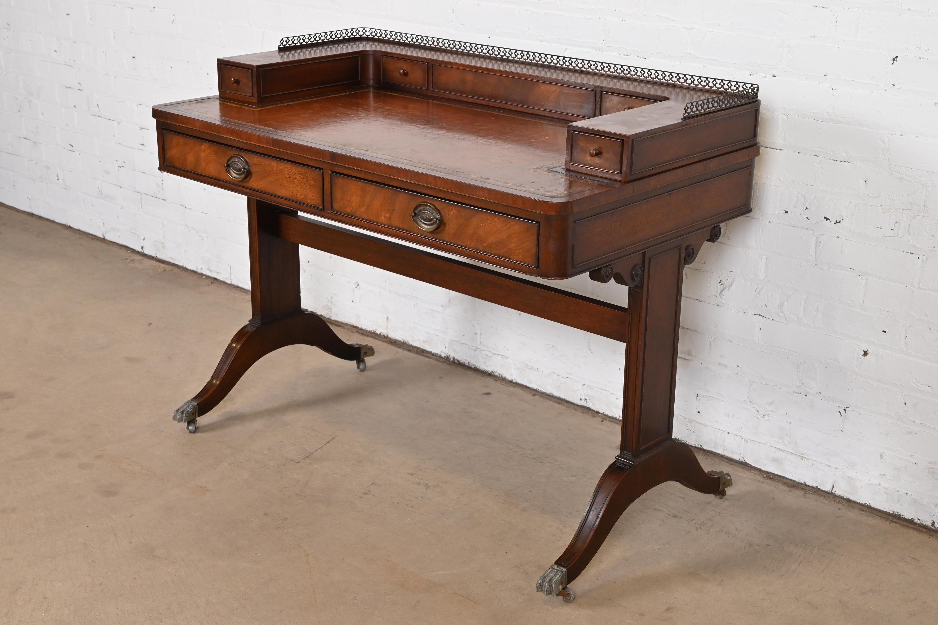 Baker Furniture English Regency Mahogany Leather Top Writing Desk In Good Condition For Sale In South Bend, IN