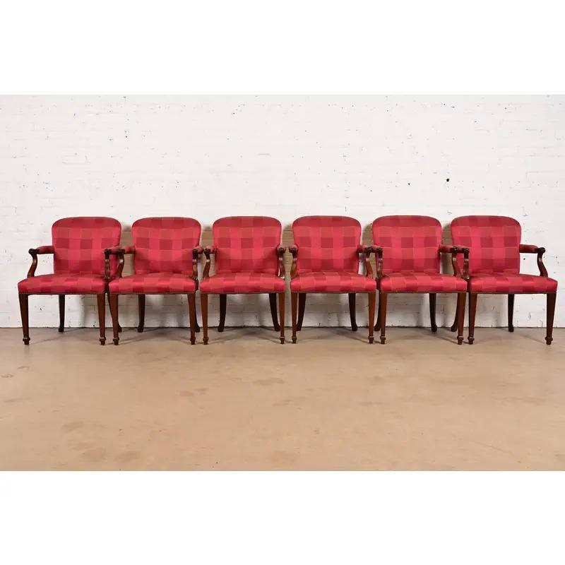Juego de seis sillas de comedor tapizadas Regencia Inglesa de Baker Furniture Luis XVI en venta
