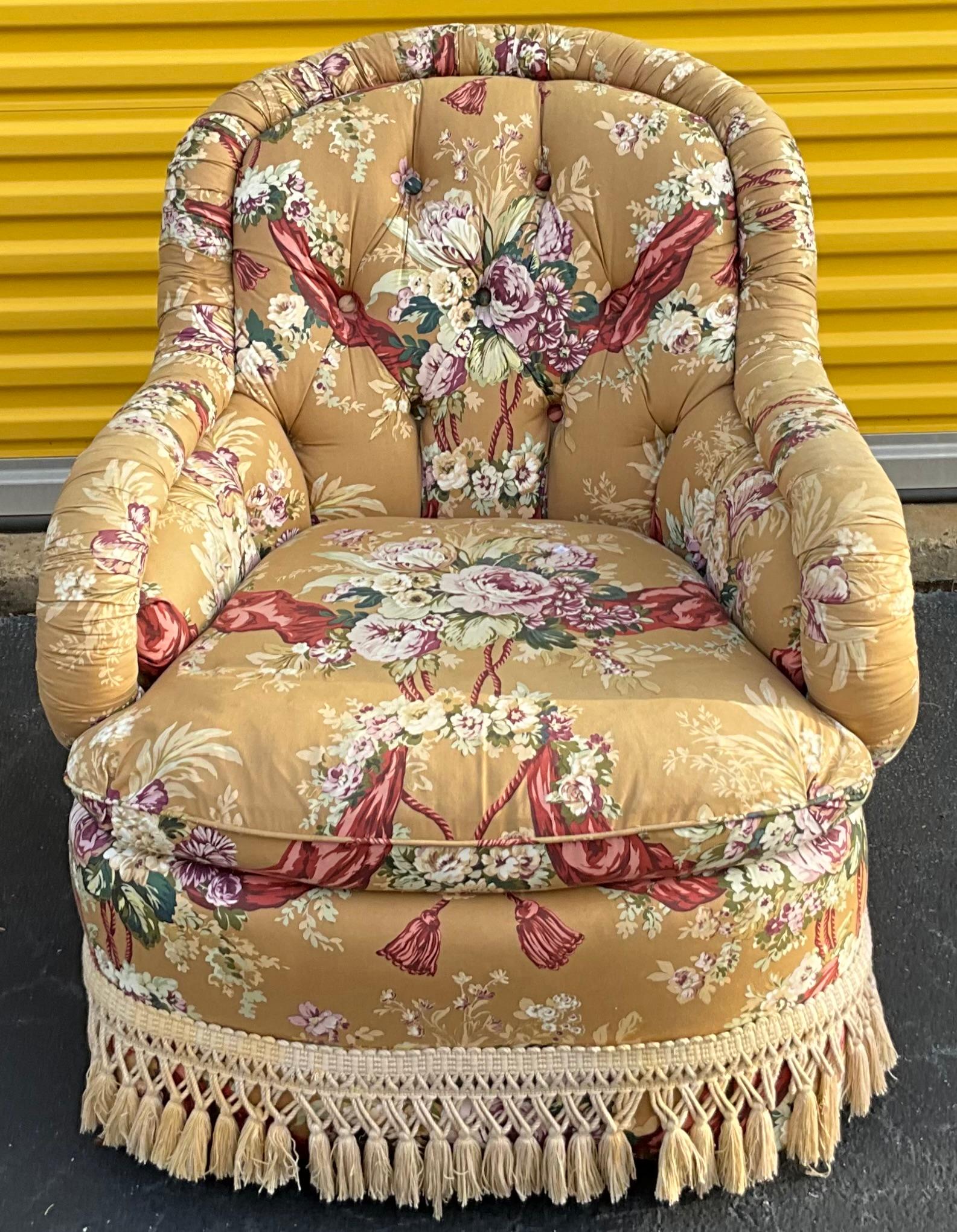 Baker Furniture English Victorian Style Club Chair In Vintage Chintz Upholstery  3