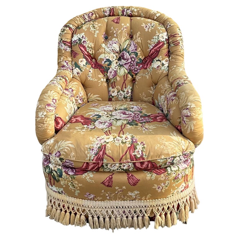 Baker Furniture English Victorian Style Club Chair In Vintage Chintz  Upholstery For Sale at 1stDibs