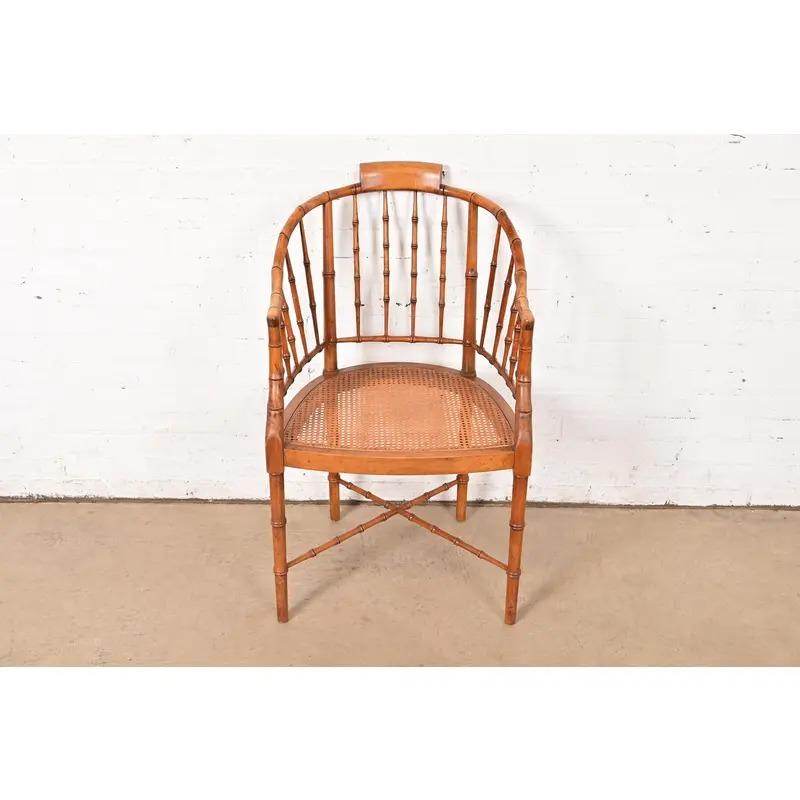 Americano Poltrona Regency in finto bambù e canna di Baker Furniture, anni '60 in vendita