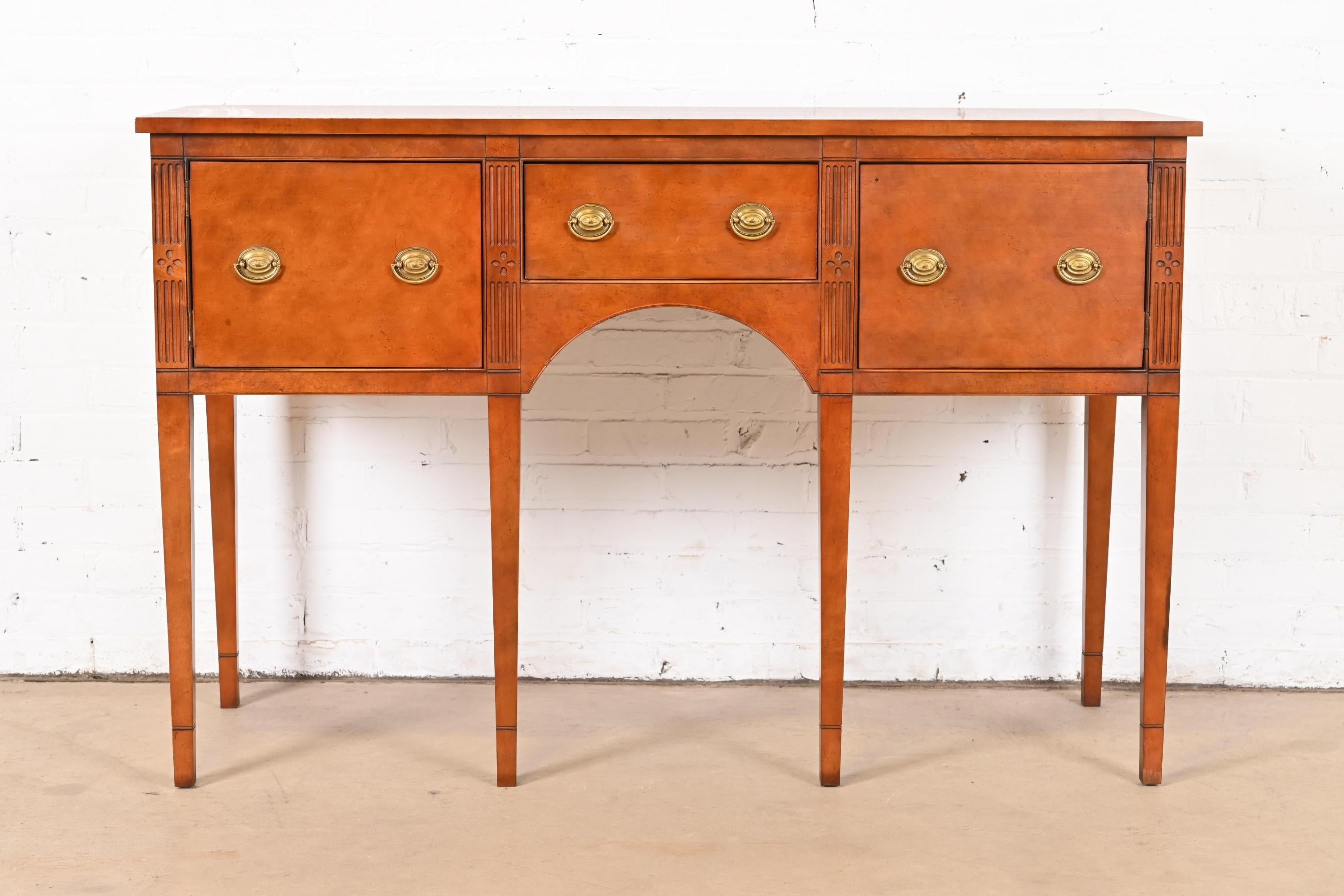 Baker Furniture Feder Birdseye Maple Sideboard Credenza in vendita 5