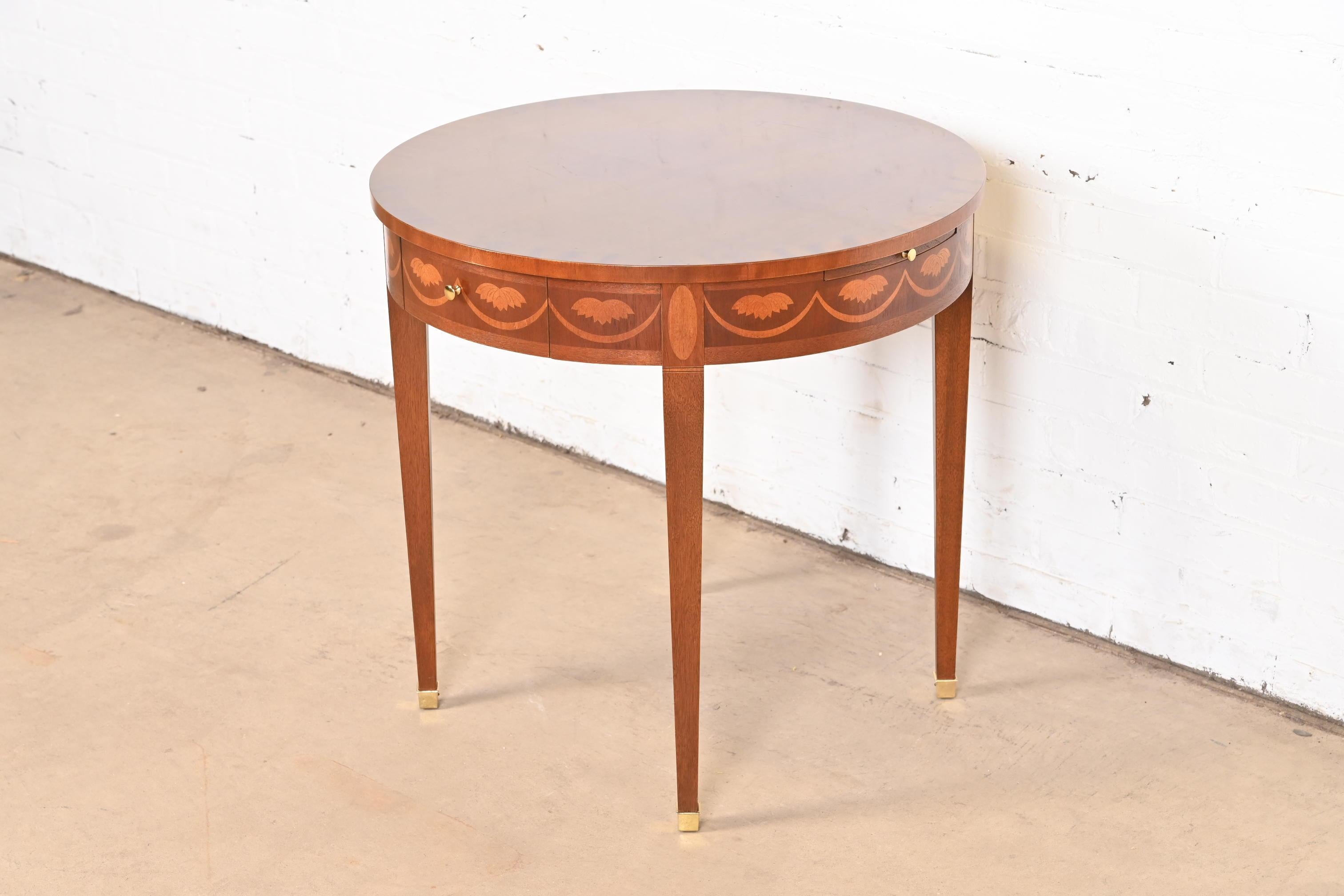 Baker Furniture Federal Inlaid Mahogany Tea Table or Occasional Side Table In Good Condition For Sale In South Bend, IN