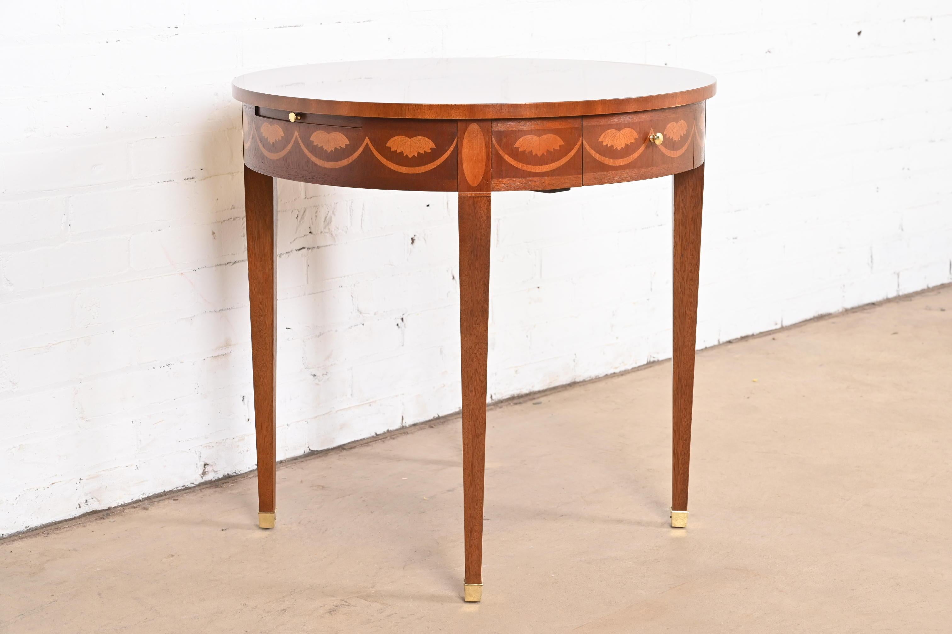 Baker Furniture Federal Inlaid Mahogany Tea Table or Occasional Side Table For Sale 1
