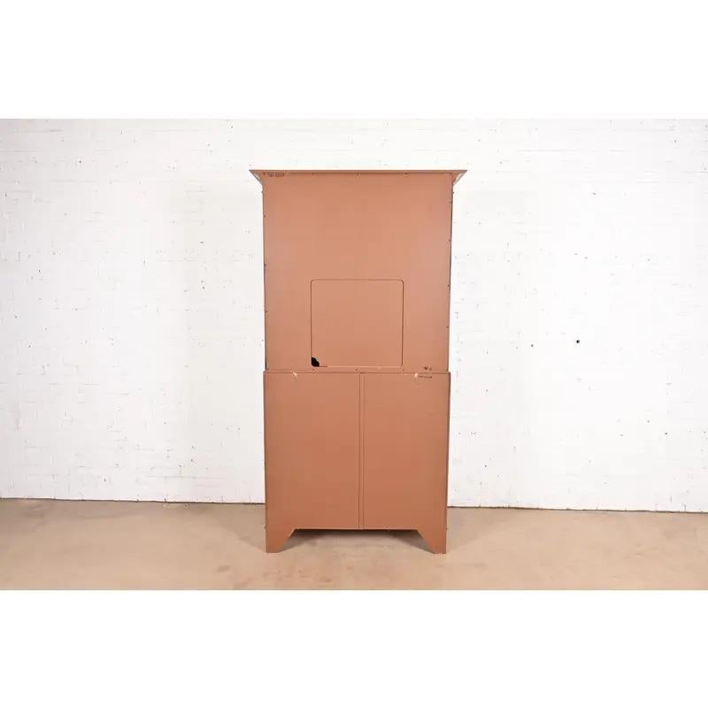 Baker Furniture Feder, comò in mogano o pressa per la biancheria in vendita 5