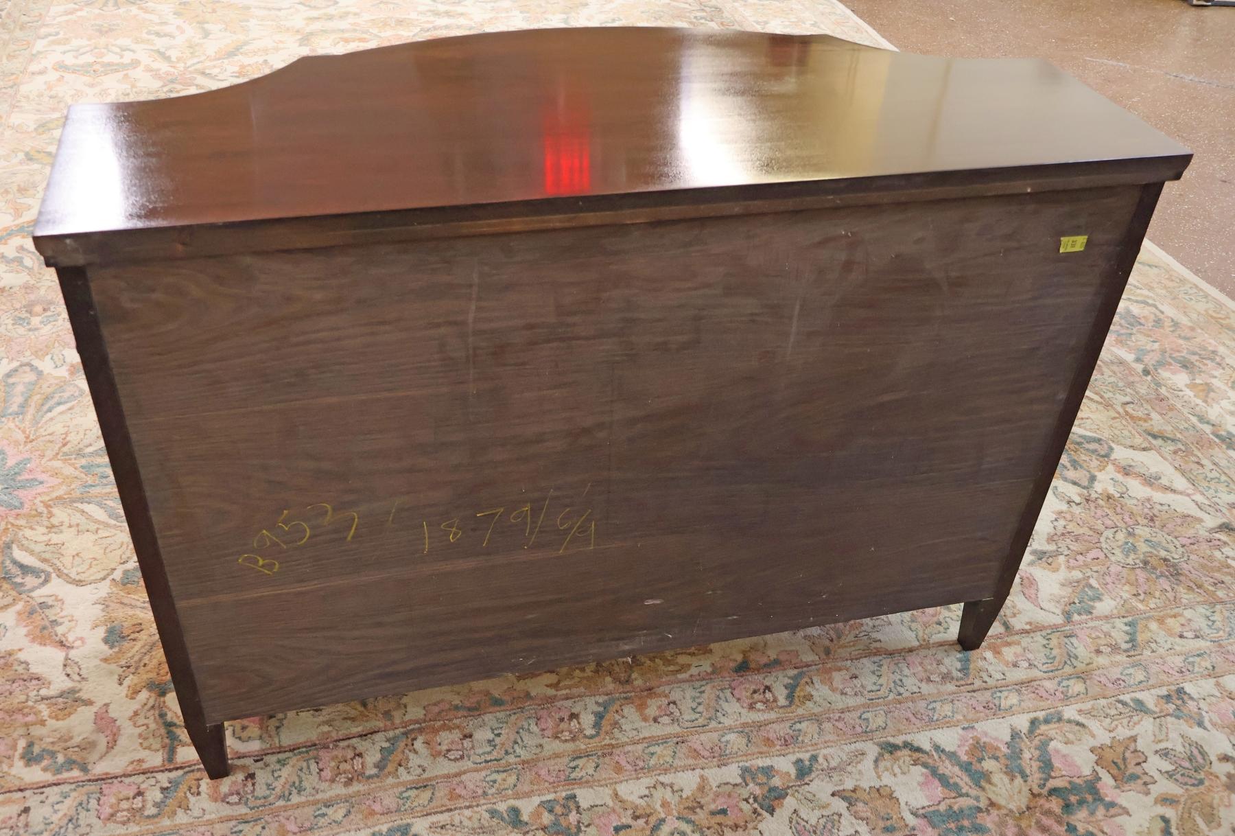 Baker Möbel Federal Regency Stil Mahagoni Sideboard Buffet Server im Angebot 14