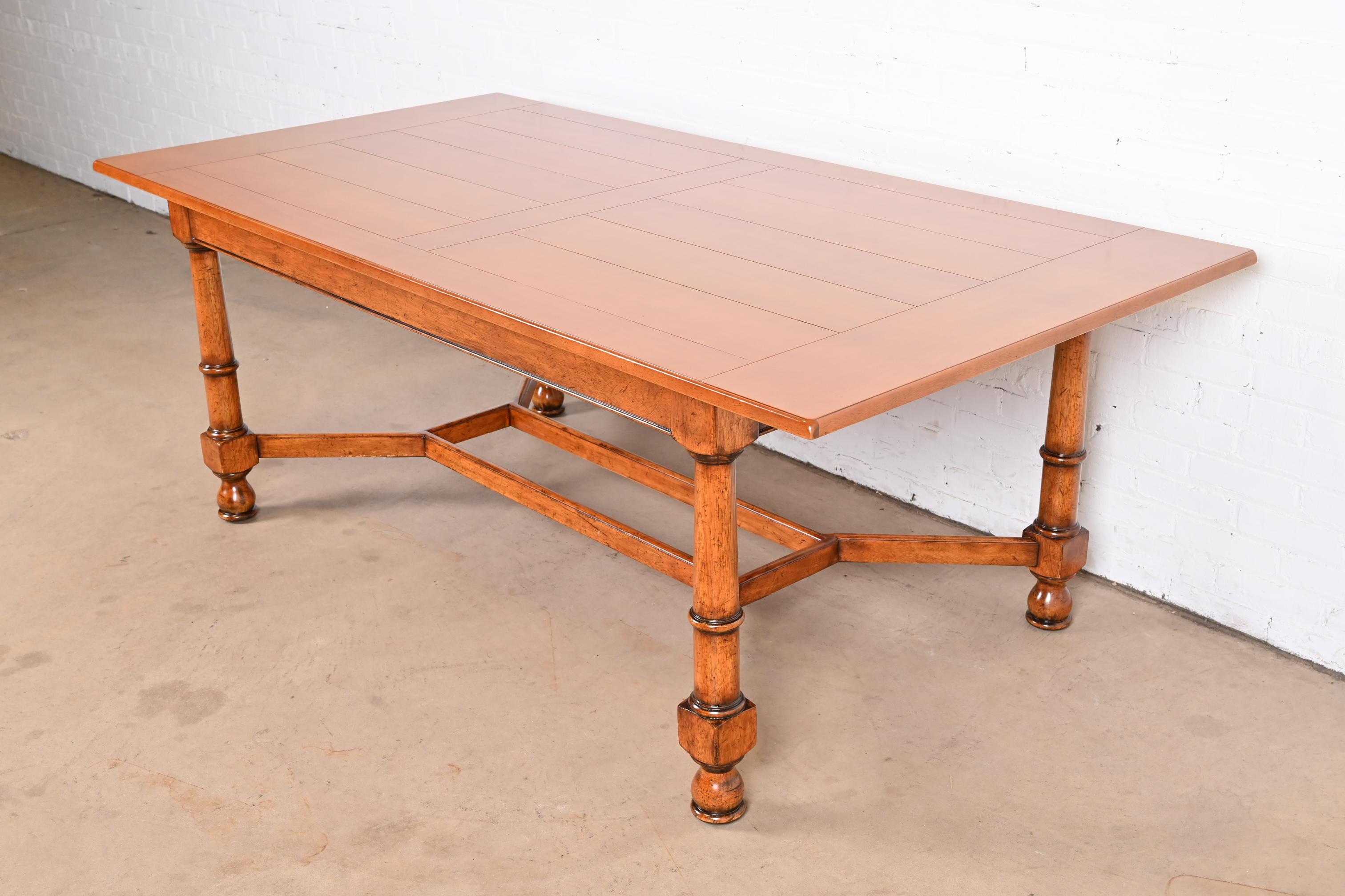 Baker Furniture French Country Maple Harvest Farm Dining Table In Good Condition In South Bend, IN