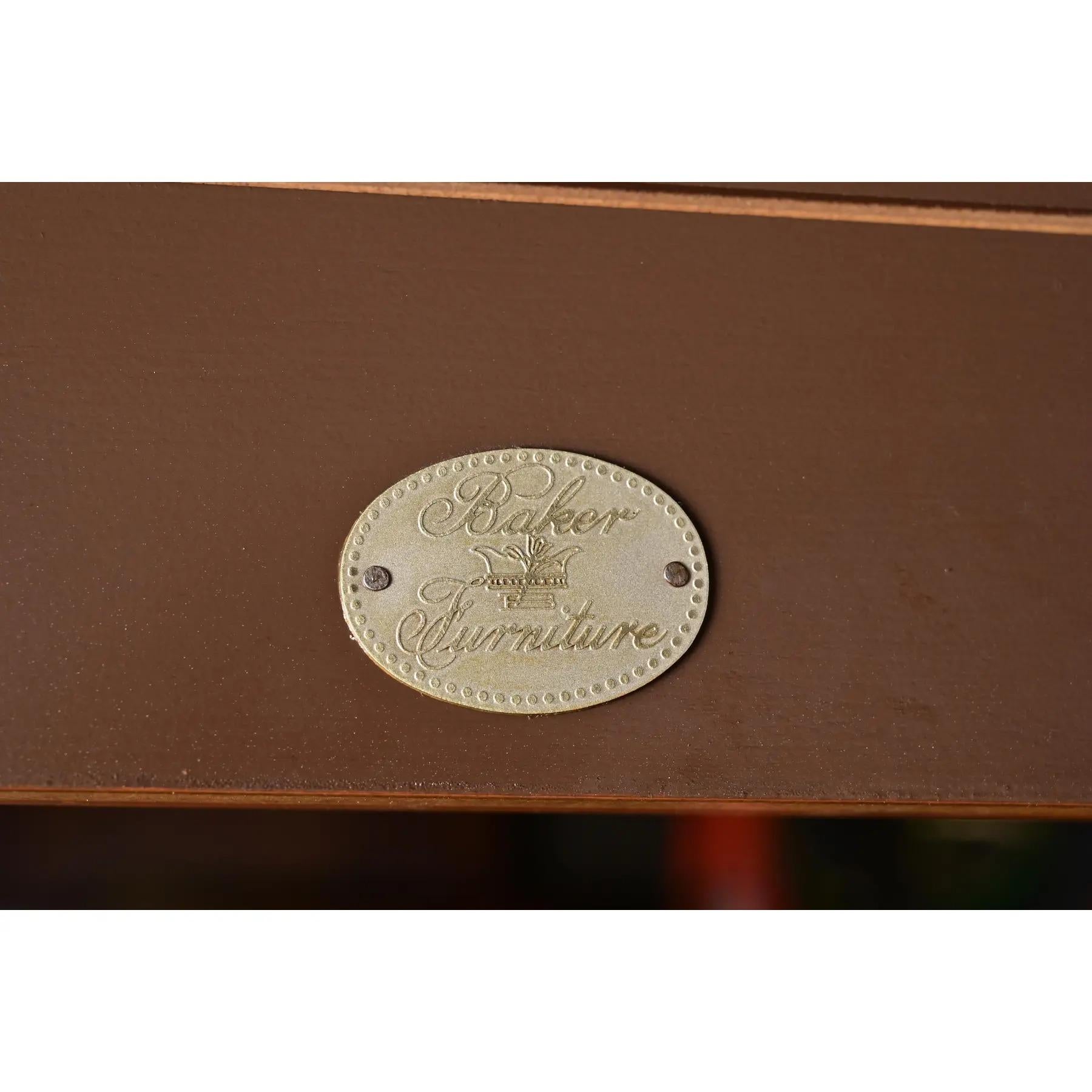 Tavolo da pranzo Baker Furniture in legno di radica e ottone, rifinito in vendita 8