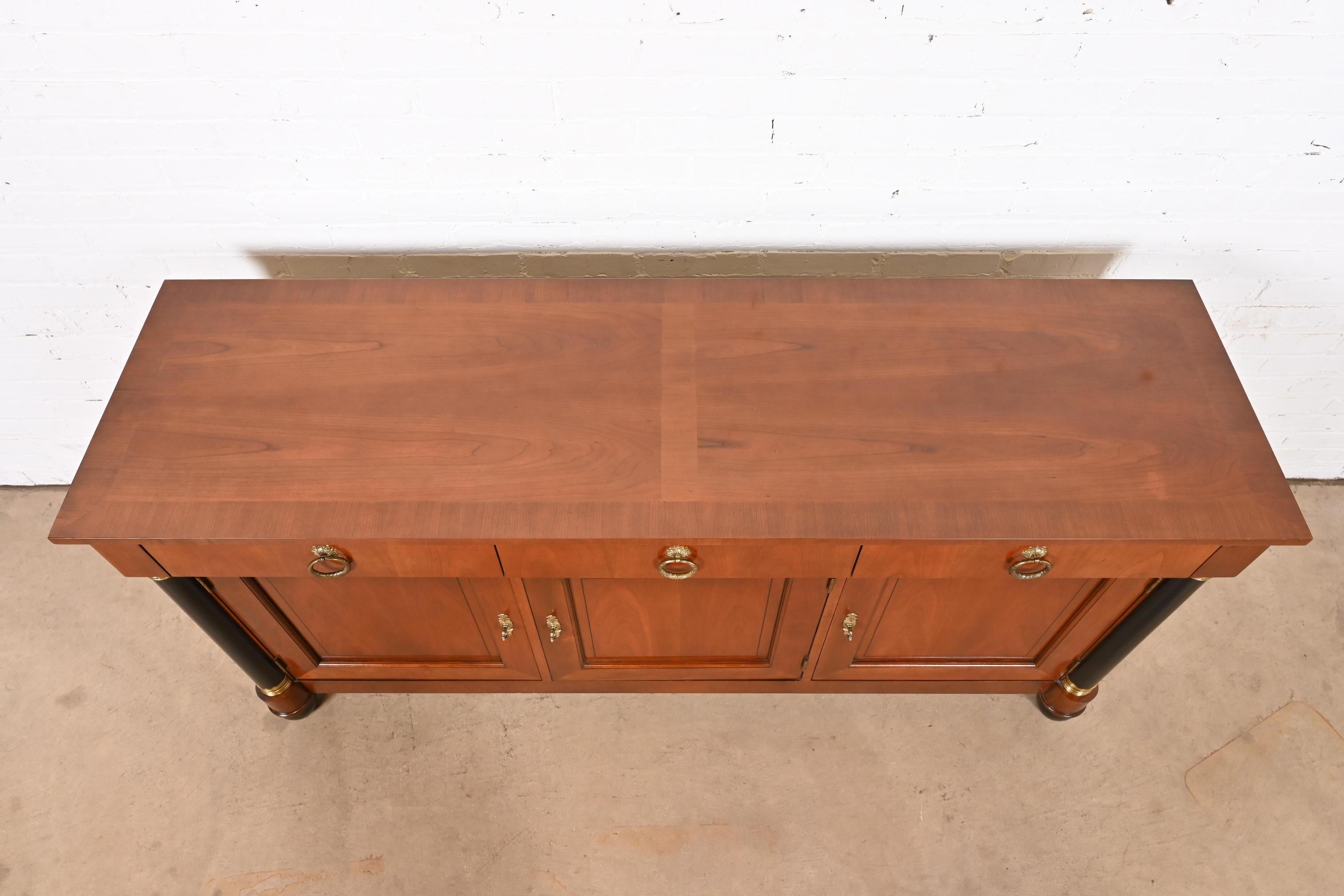 Buffet Empire français en bois de cerisier et partiellement ébénisé de Baker Furniture en vente 4