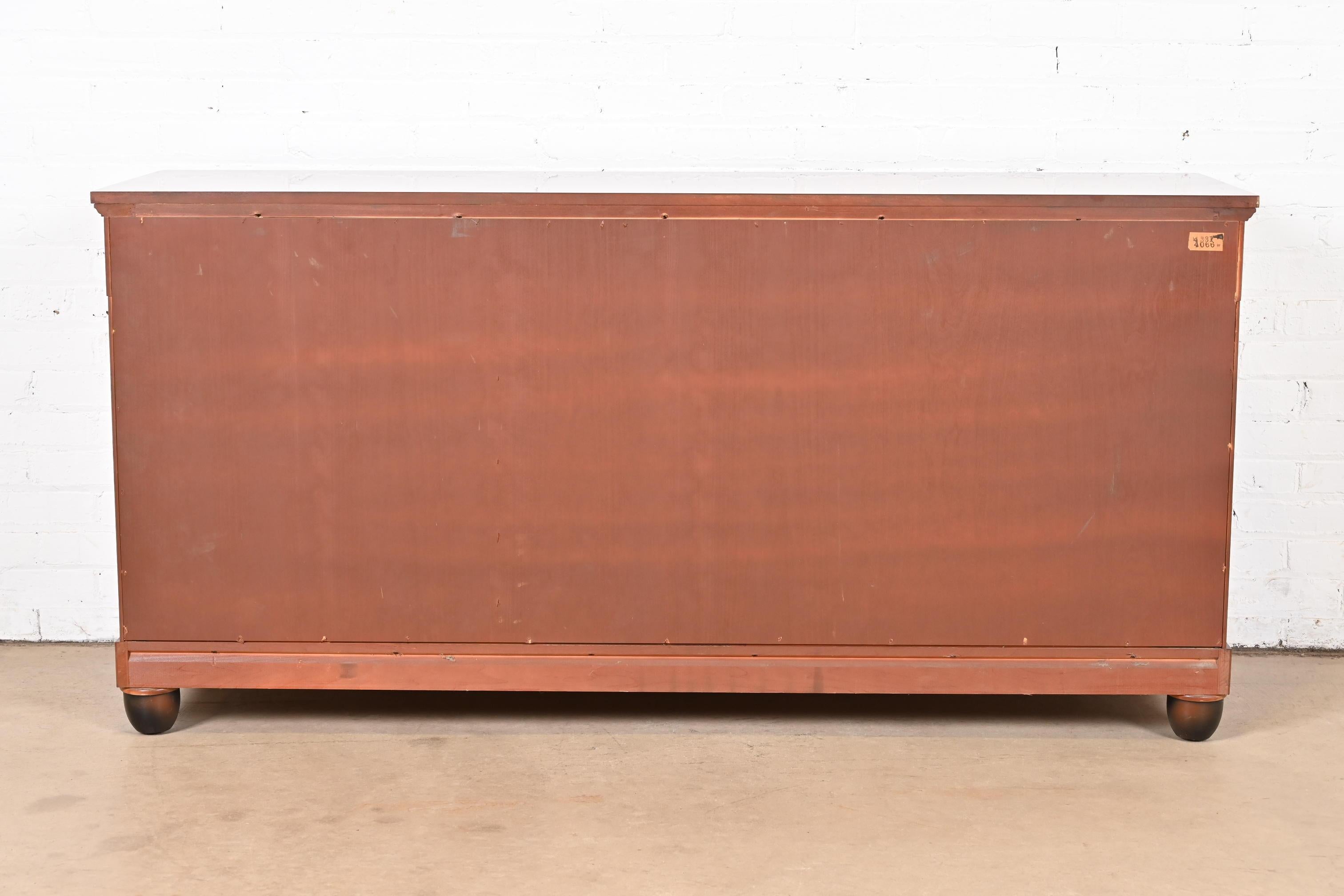 Buffet Empire français en bois de cerisier et partiellement ébénisé de Baker Furniture en vente 6