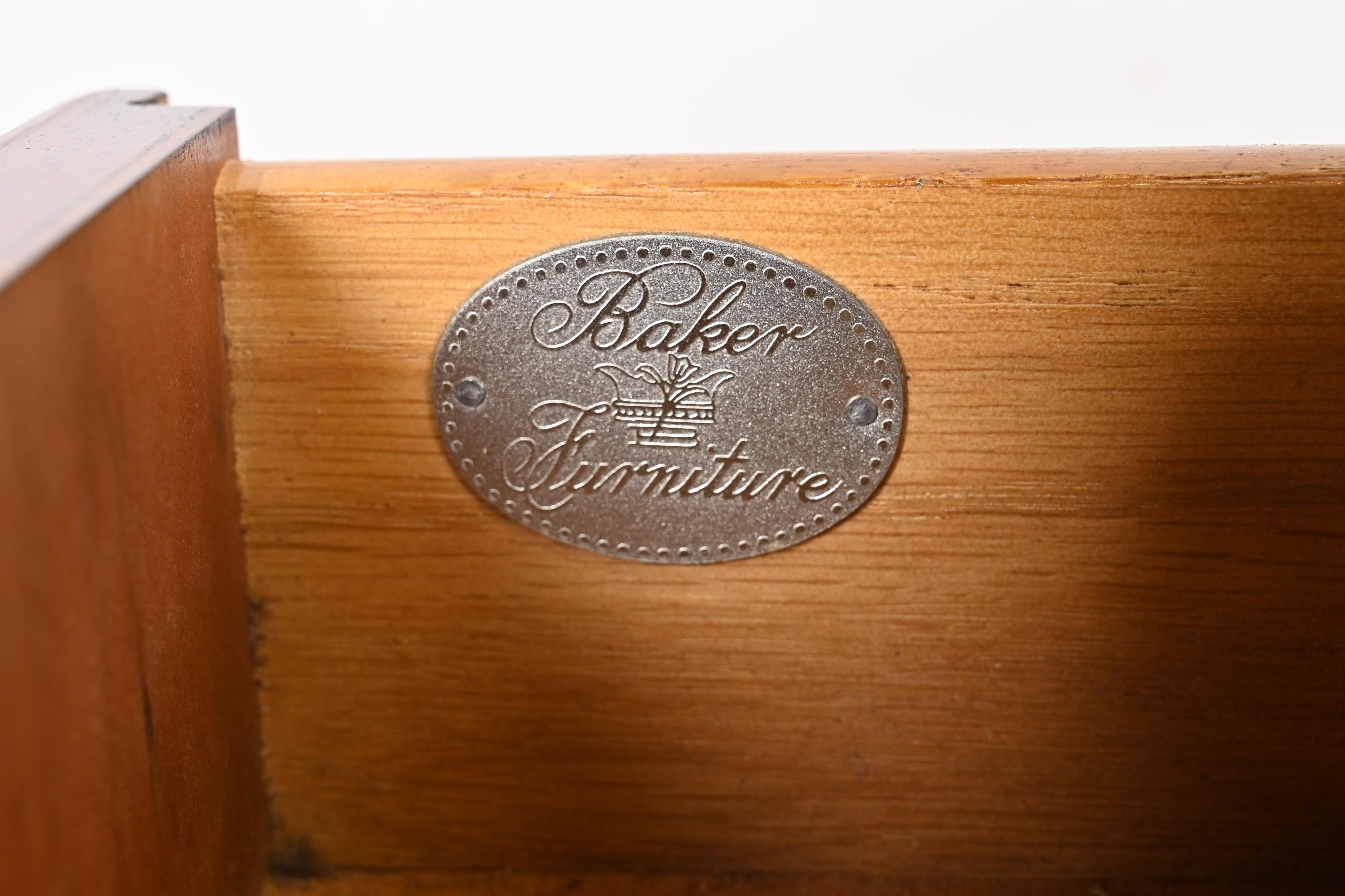Buffet Empire français en bois de cerisier et partiellement ébénisé de Baker Furniture en vente 3