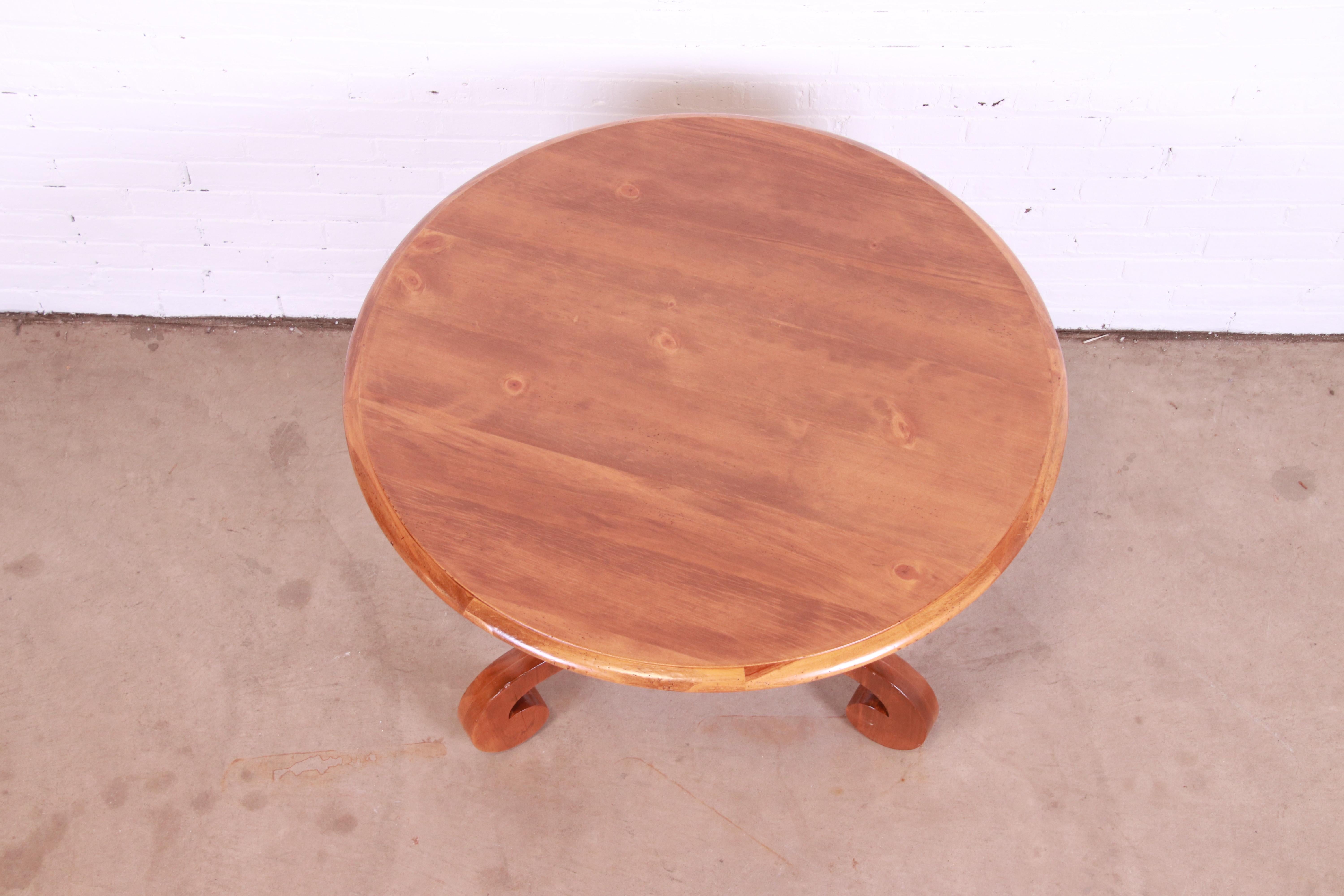 Baker Furniture Französischer Empire Obstholz-Sockel-Tisch, neu lackiert im Angebot 2