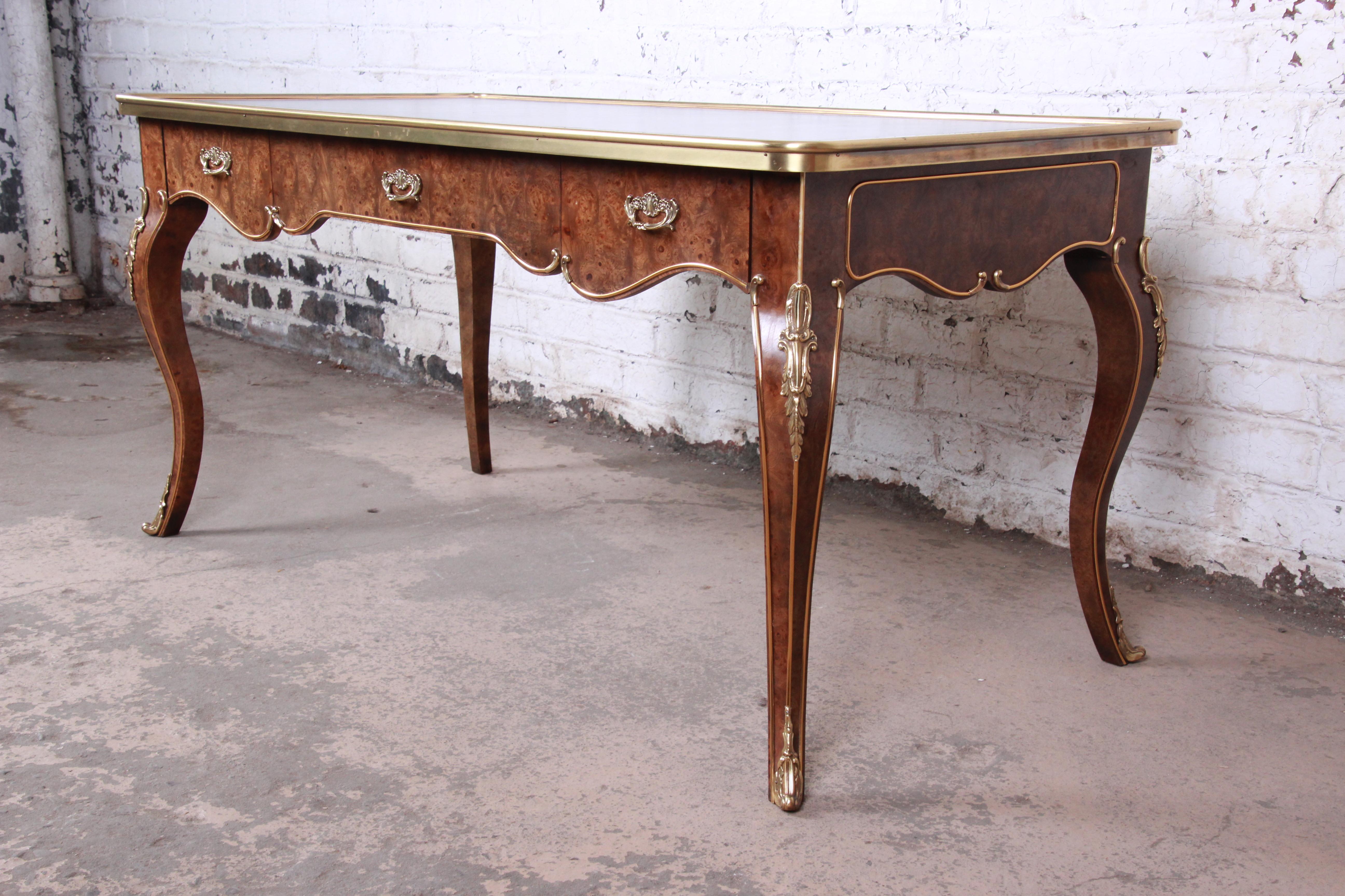 Baker Furniture French Louis XV Burl Wood Leather Top Bureau Plat Desk In Good Condition In South Bend, IN