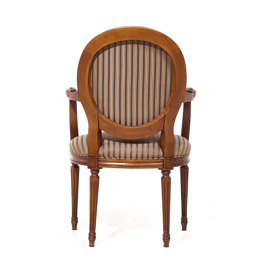 Chaises de salle à manger françaises Louis XVI en acajou à dossier ballon - 6 en vente 9