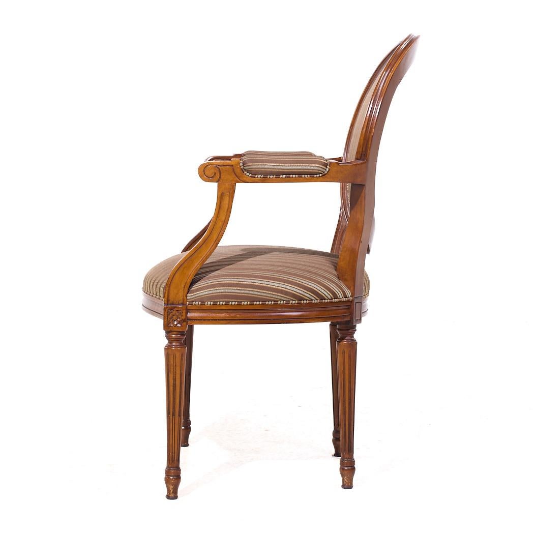 Chaises de salle à manger françaises Louis XVI en acajou à dossier ballon - 6 en vente 10