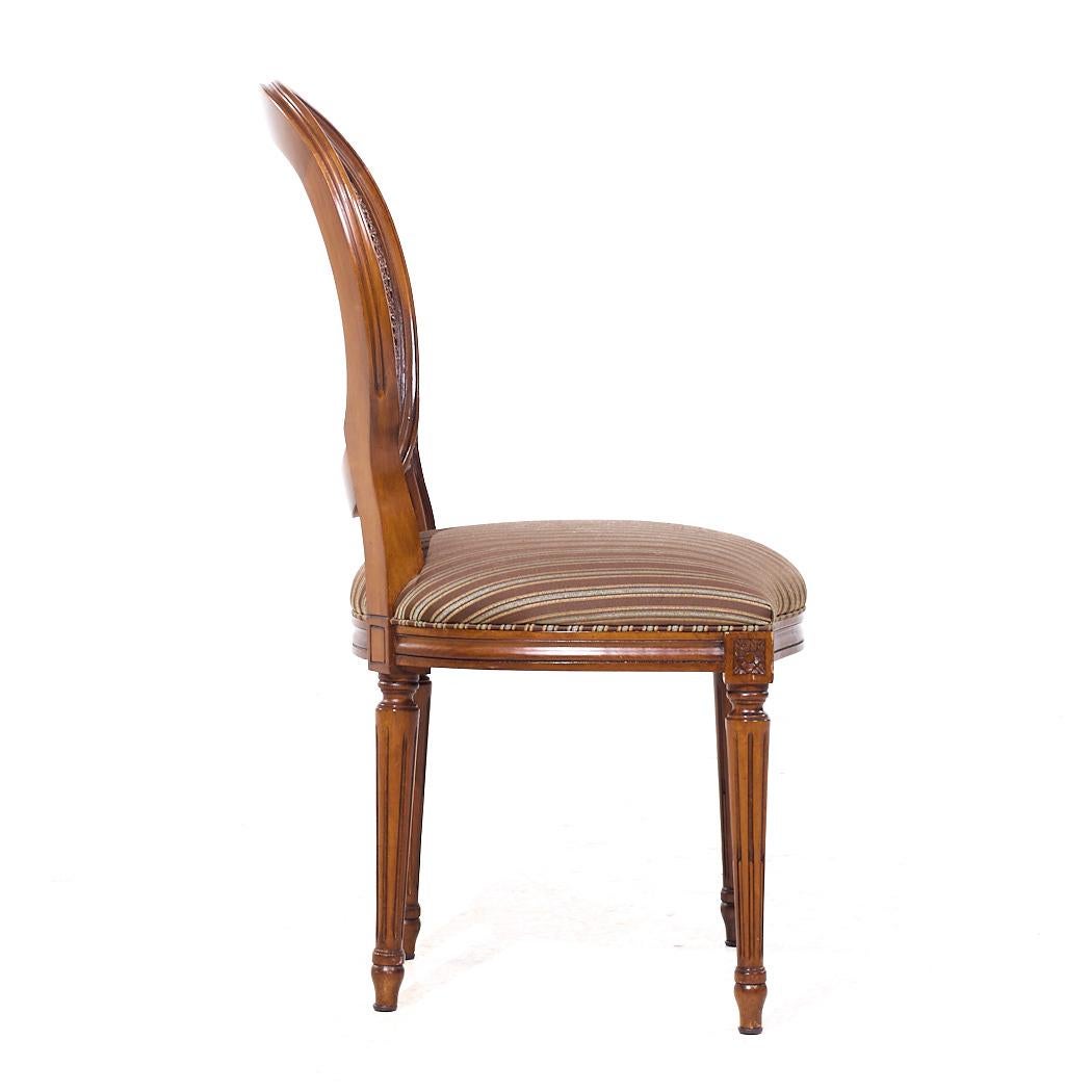 Chaises de salle à manger françaises Louis XVI en acajou à dossier ballon - 6 en vente 1