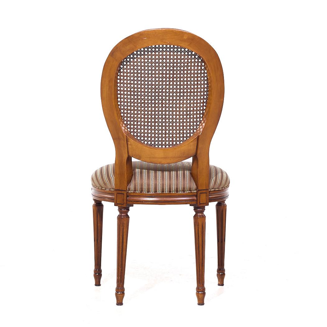 Chaises de salle à manger françaises Louis XVI en acajou à dossier ballon - 6 en vente 2