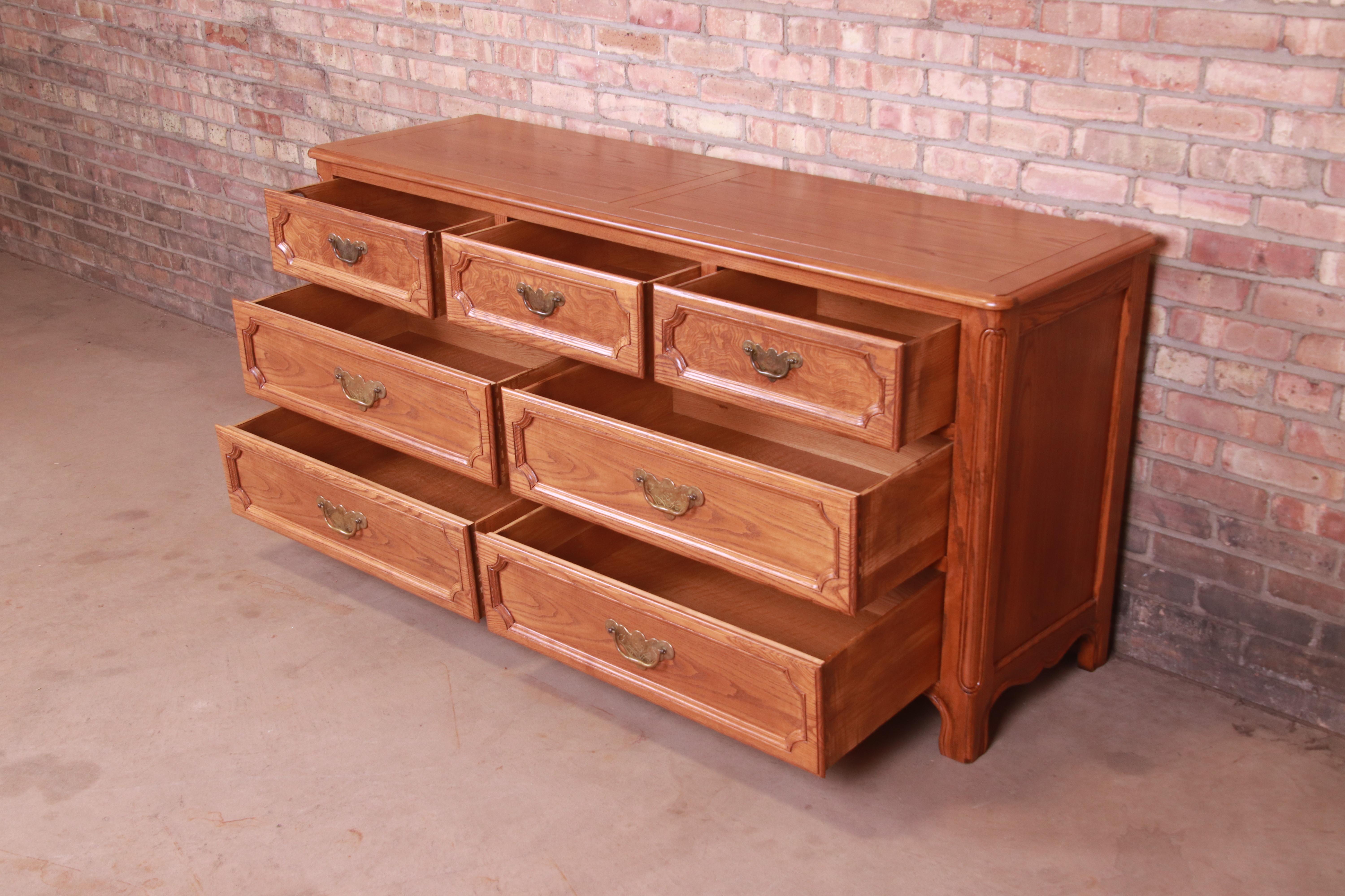 Baker Furniture French Provincial Carved Oak and Burl Wood Dresser, Refinished For Sale 1