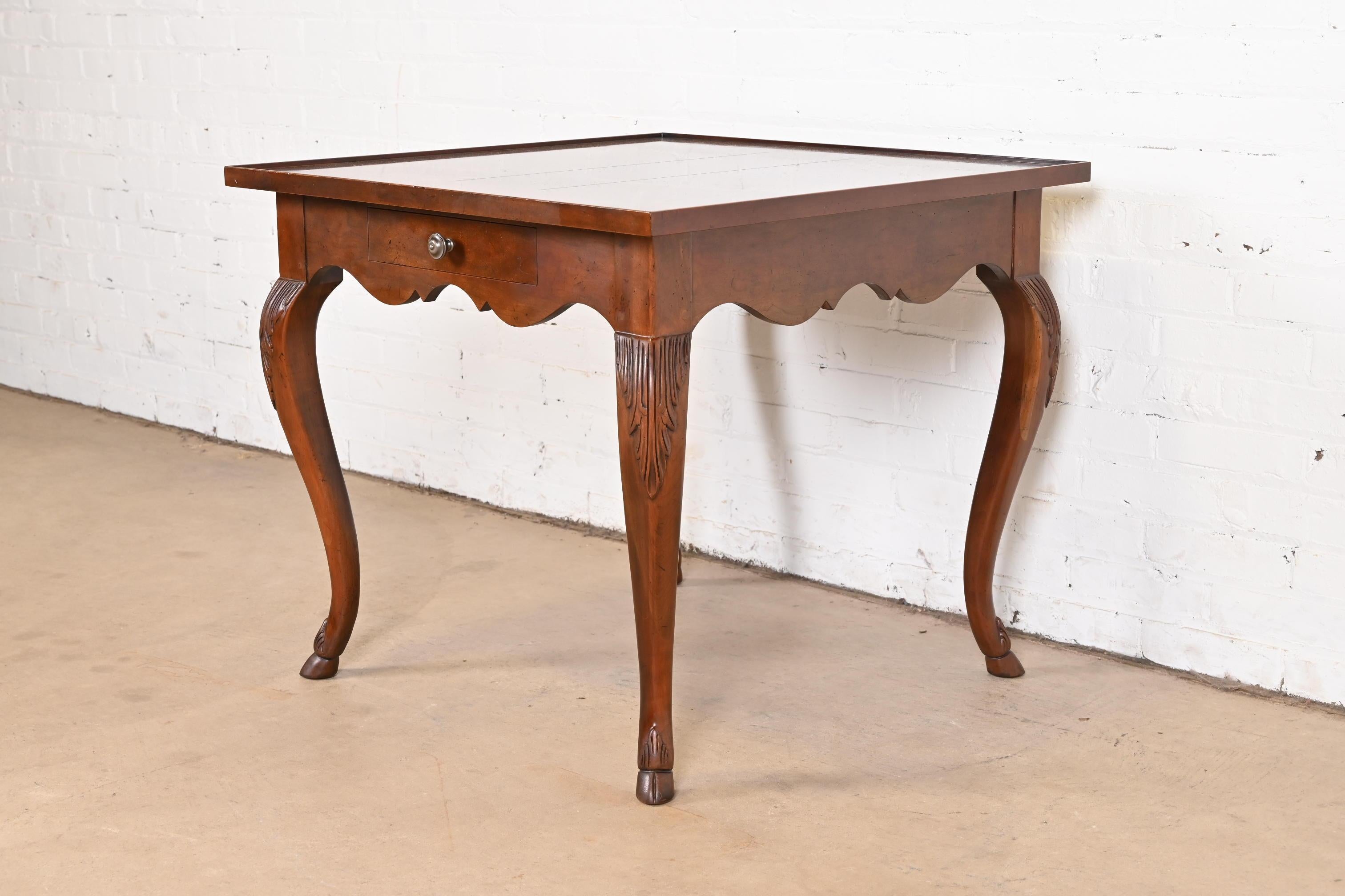 Baker Furniture French Provincial Carved Walnut Inlaid Side Table or Tea Table In Good Condition In South Bend, IN