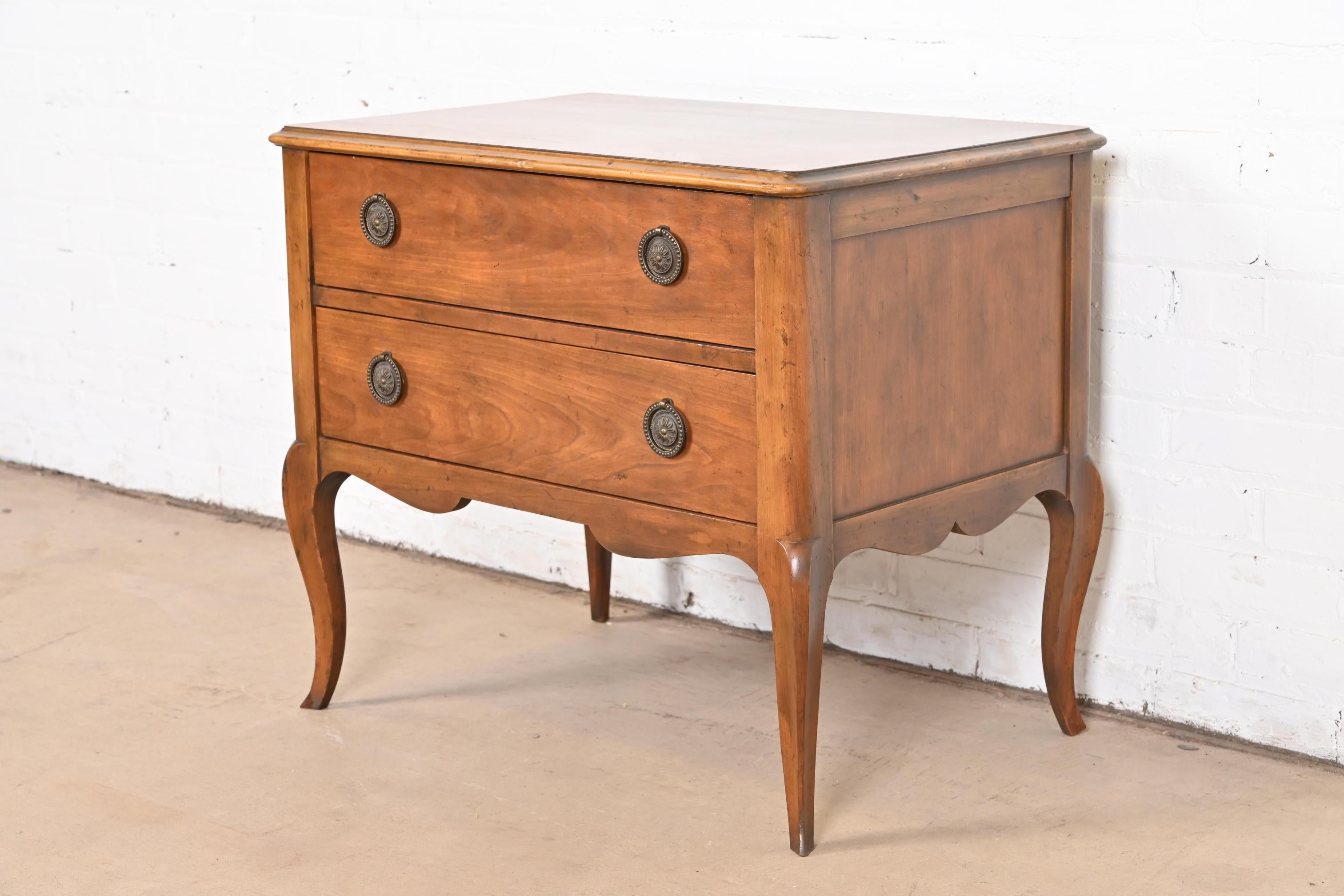 Baker Furniture French Provincial Fruitwood Commode or Chest of Drawers In Good Condition In South Bend, IN