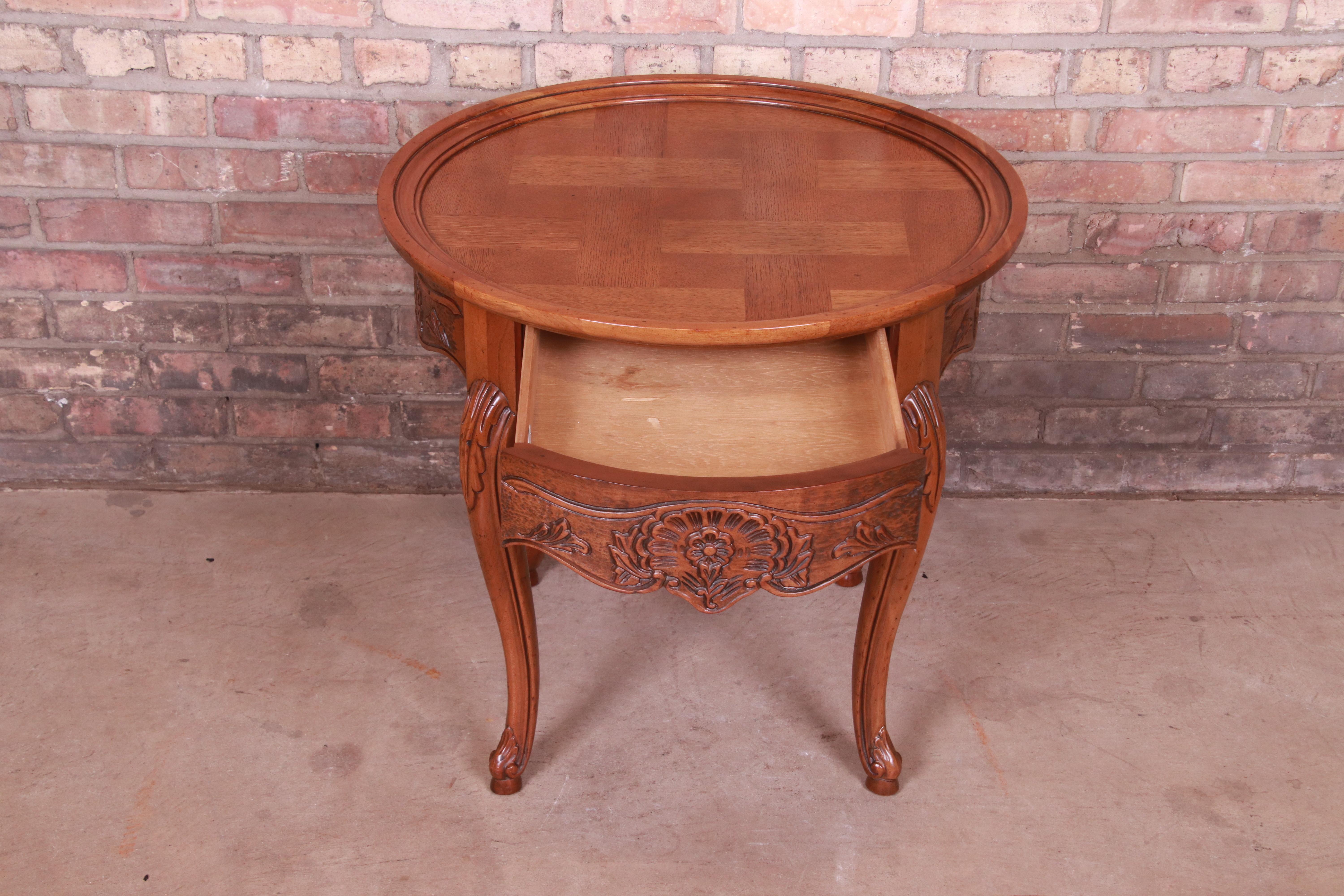 Baker Furniture French Provincial Louis XV Carved Oak Tea Table, Circa 1960s For Sale 1
