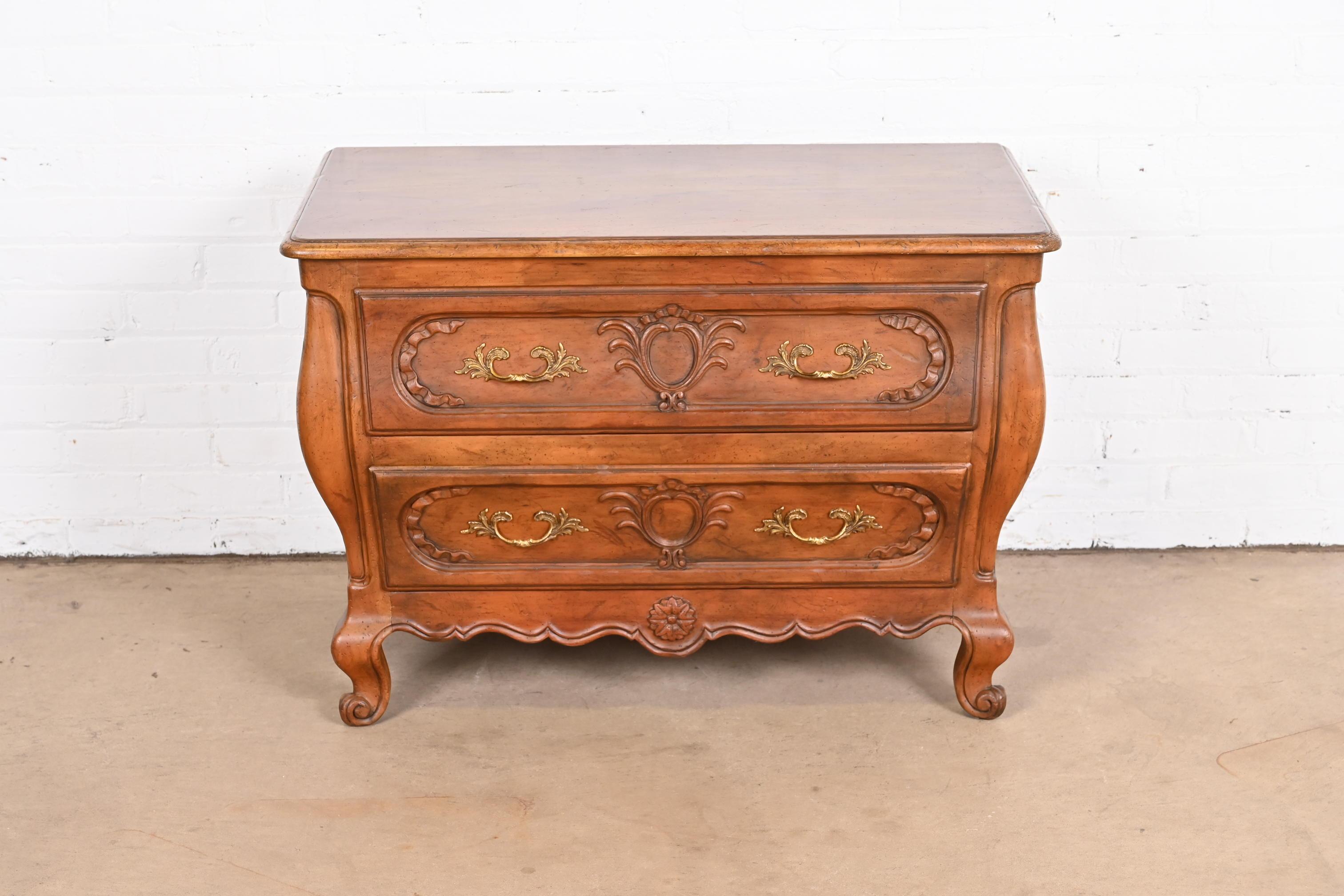 Baker Furniture French Provincial Louis XV Carved Walnut Chest of Drawers In Good Condition For Sale In South Bend, IN