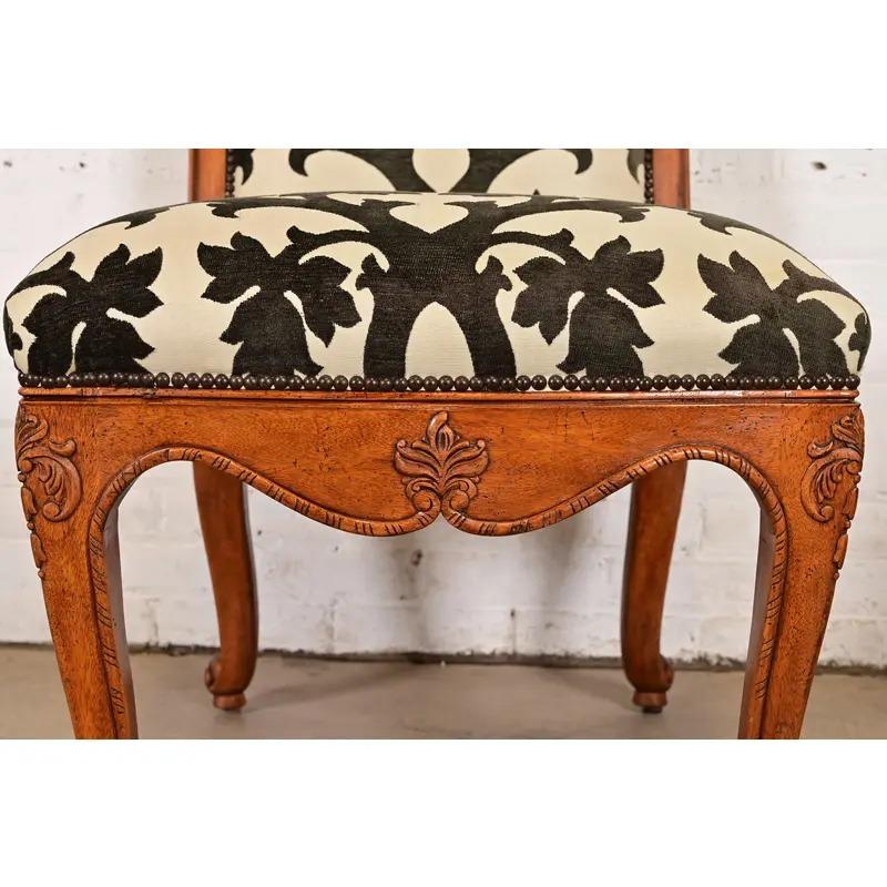 Baker Furniture French Provincial Louis XV Carved Walnut Dining Chairs, Pair For Sale 4