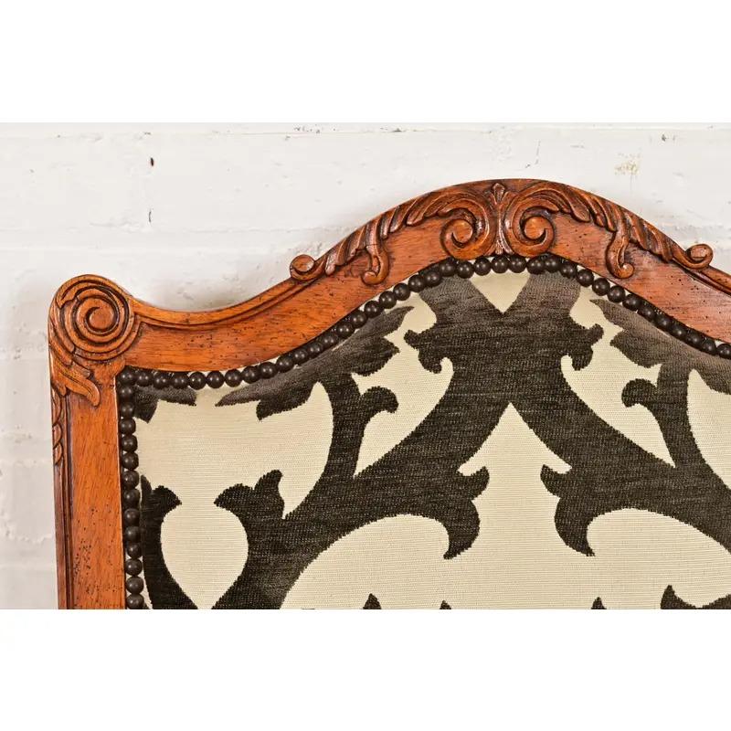 Baker Furniture French Provincial Louis XV Carved Walnut Dining Chairs, Pair For Sale 3