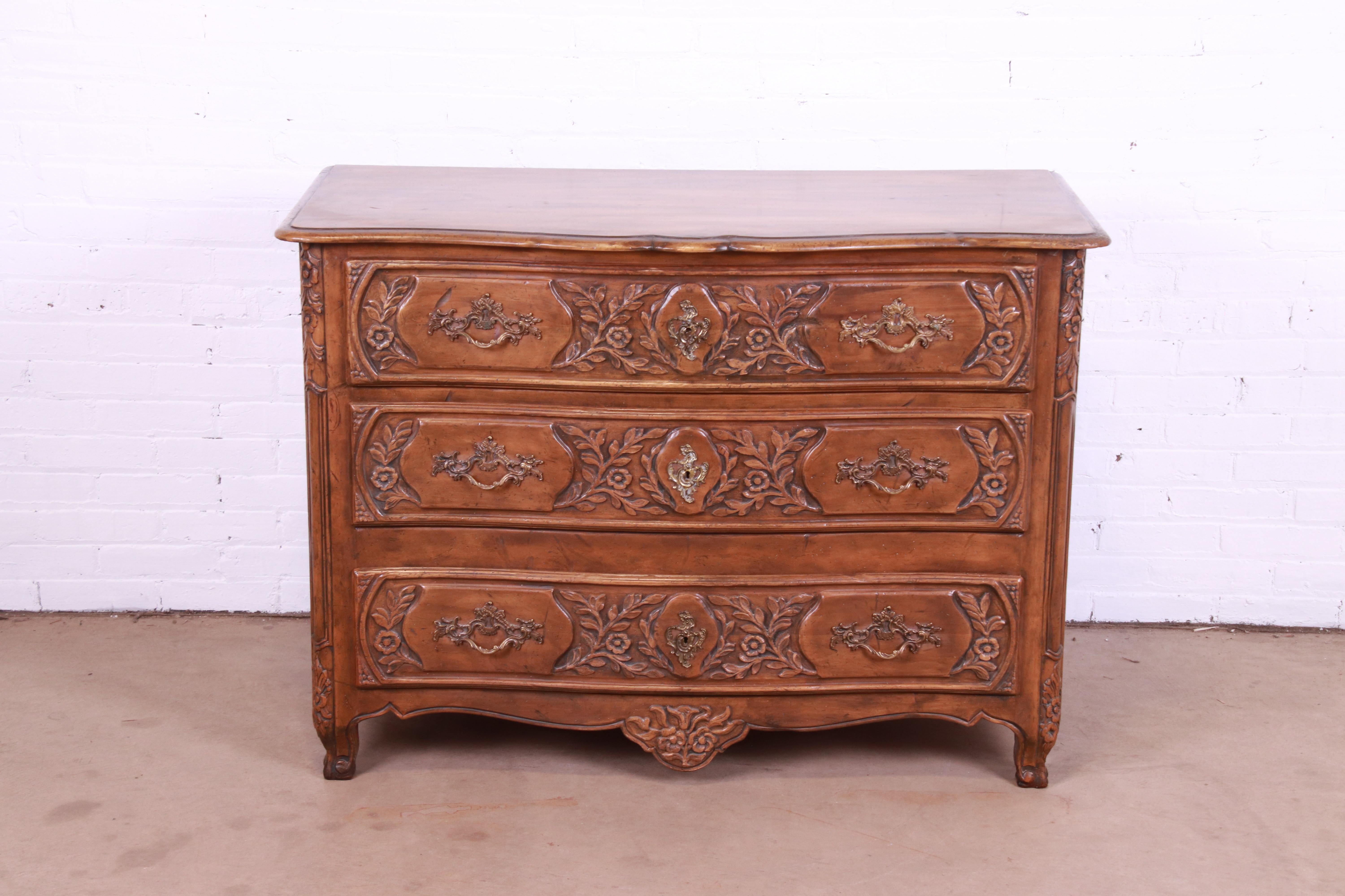 Baker Furniture French Provincial Louis XV Carved Walnut Dresser Chest In Good Condition In South Bend, IN