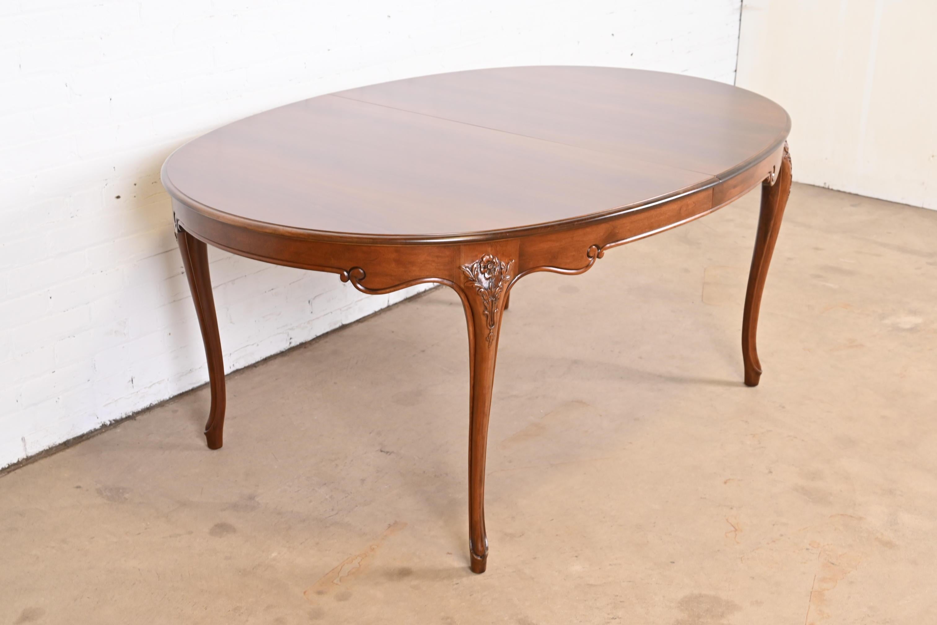 Baker Furniture French Provincial Louis XV Cherry Wood Dining Table, Refinished 8