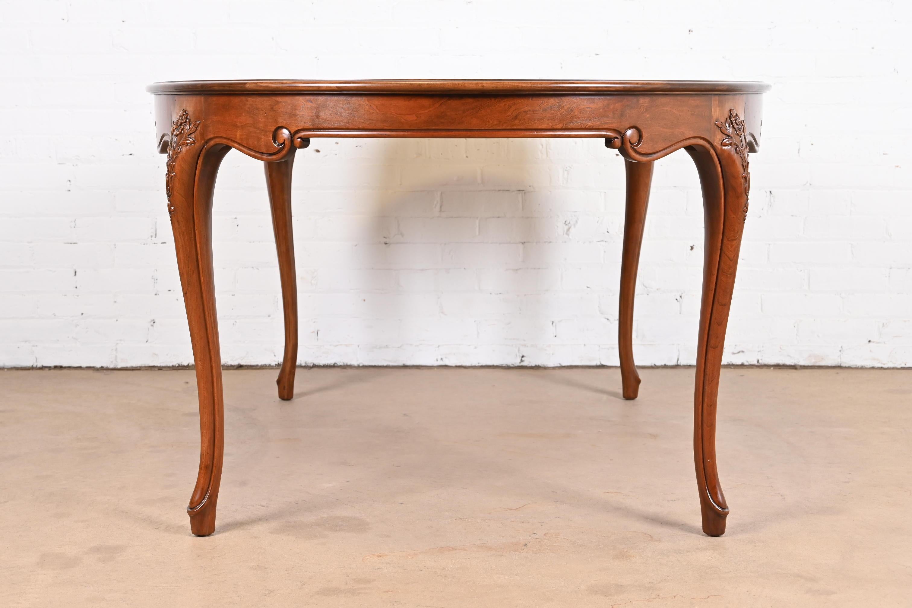 Baker Furniture French Provincial Louis XV Cherry Wood Dining Table, Refinished 11