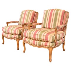Paar französische Louis XV-Fauteuils, Baker Furniture, Französische Provence